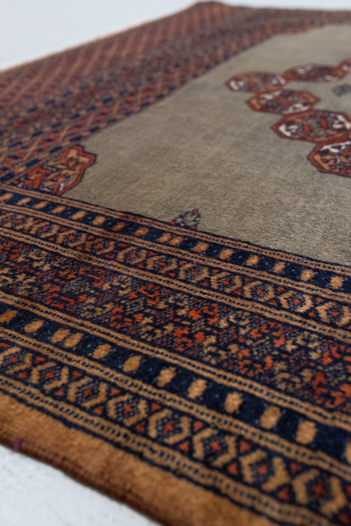 4&#39;0 x 6&#39;2 | Green Vintage Rug | CAB-W-2505