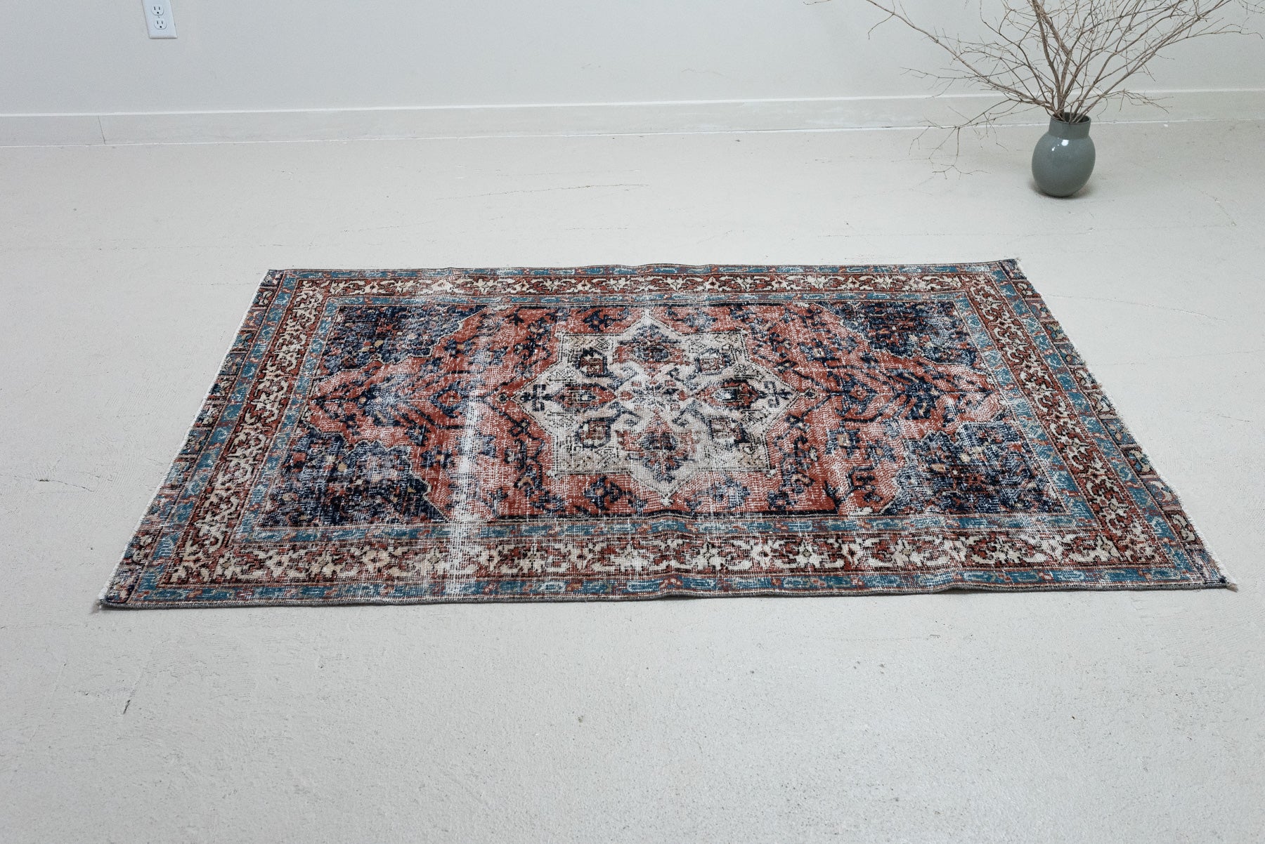 3'10 x 5'10 | Distressed Vintage Rug | N-2554 – Curio Rugs