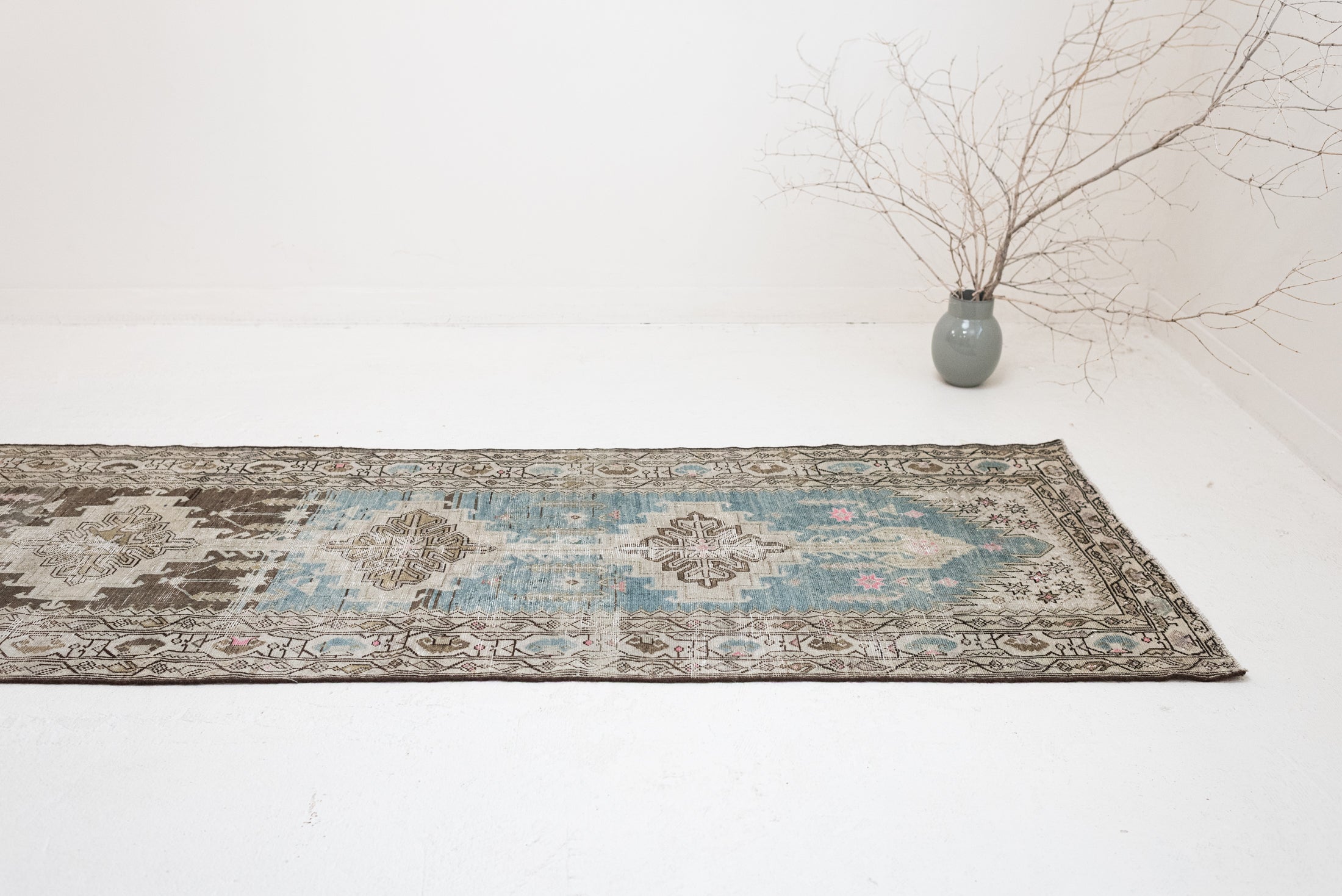 2'10 x 13'2 | R-3815