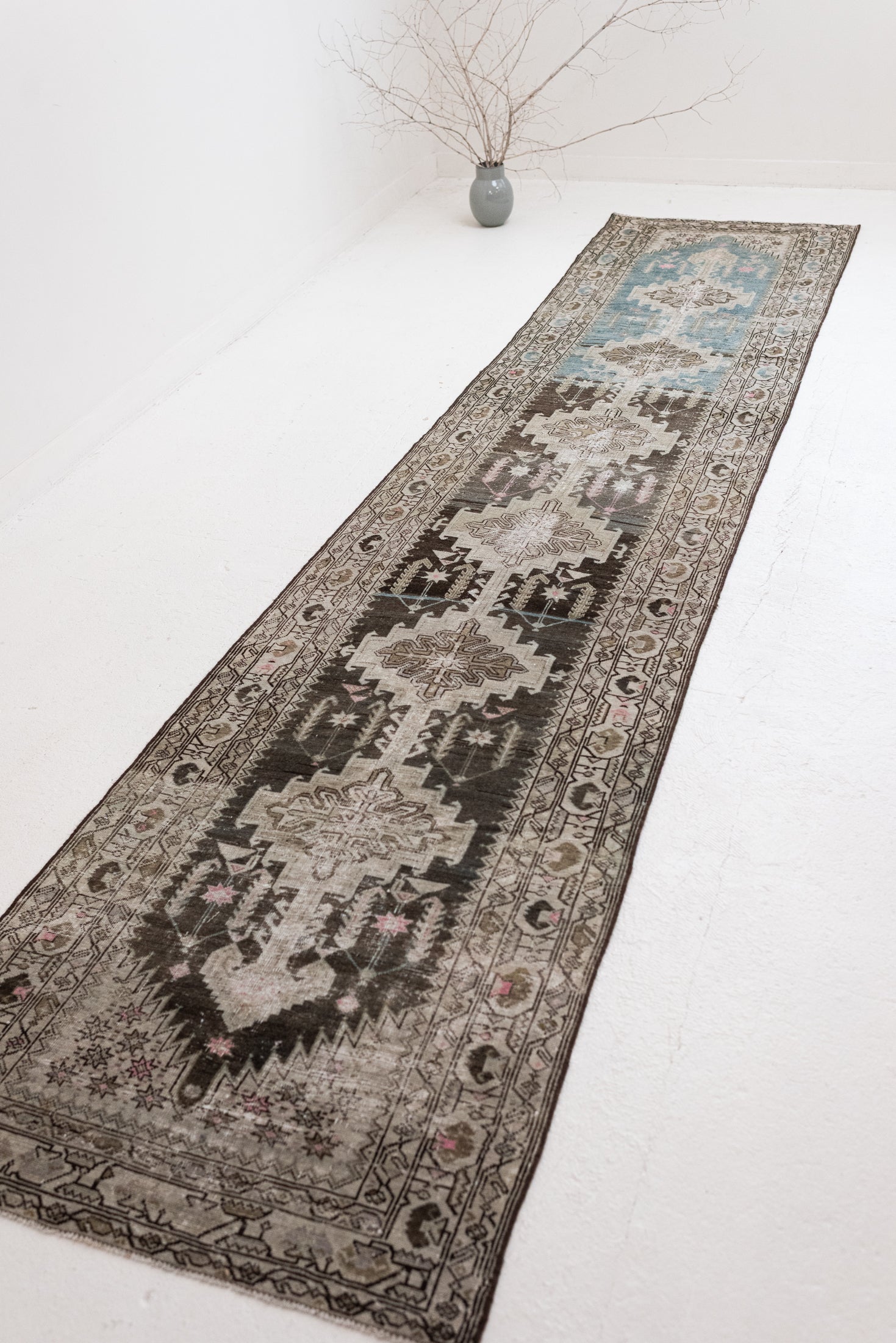 2'10 x 13'2 | R-3815