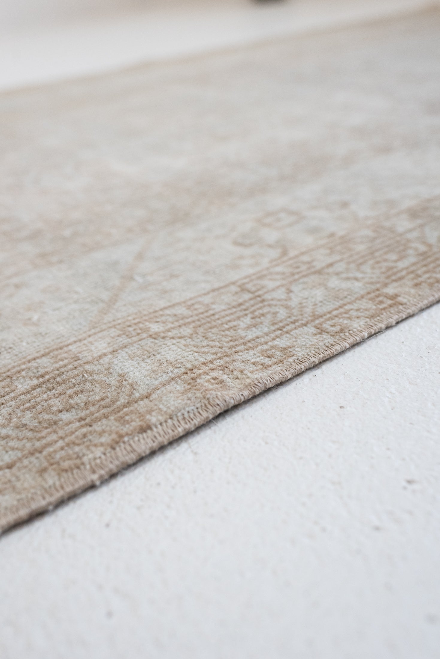 2'10 X 9'2 | Neutral Kayseri Runner | R-3843