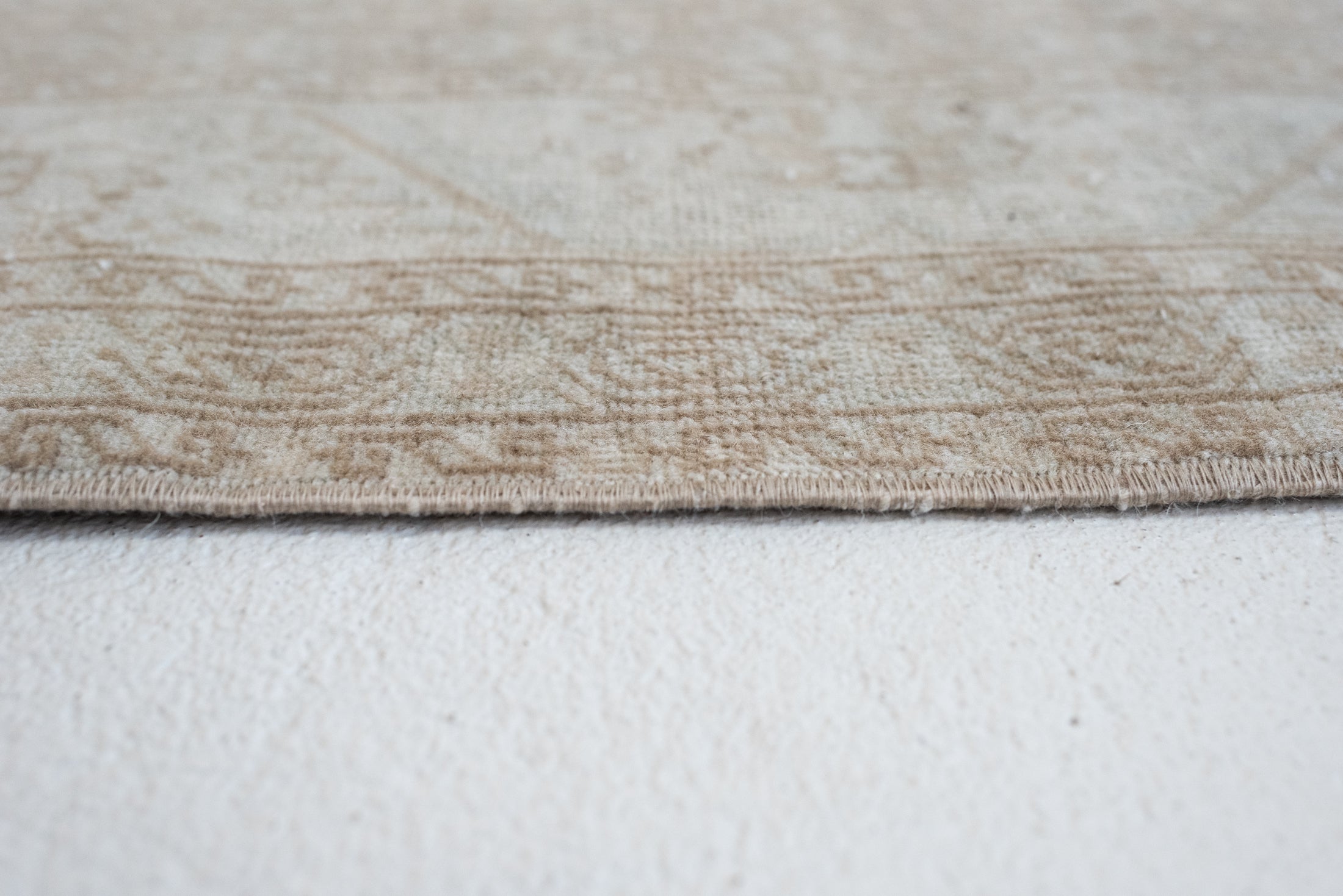 2'10 X 9'2 | Neutral Kayseri Runner | R-3843