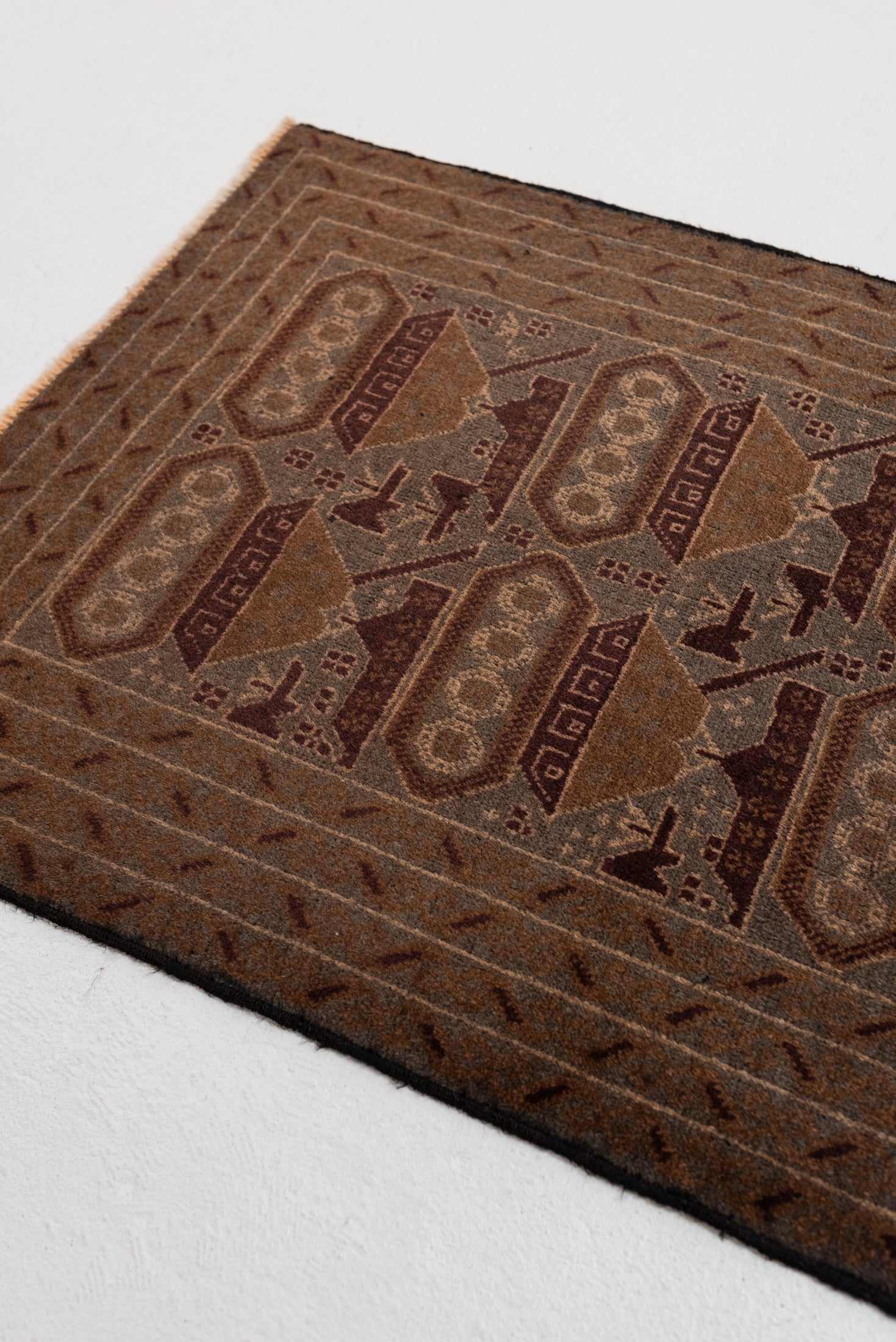 2&#39;10 x 4&#39;10 | Small Brown &amp; Gray Vintage Rug | W-3036