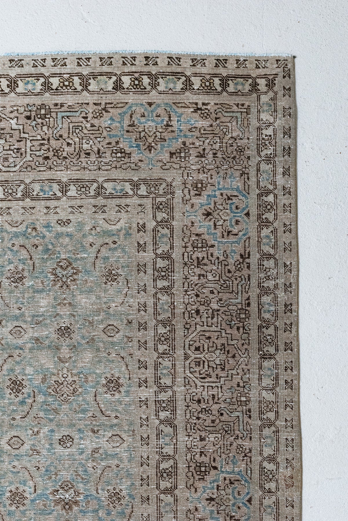 8&#39;3 x 10&#39;7 | Vintage Tabriz | Designers L-2548