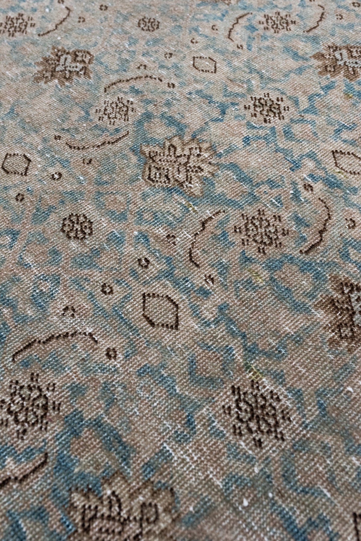 8&#39;3 x 10&#39;7 | Vintage Tabriz | Designers L-2548