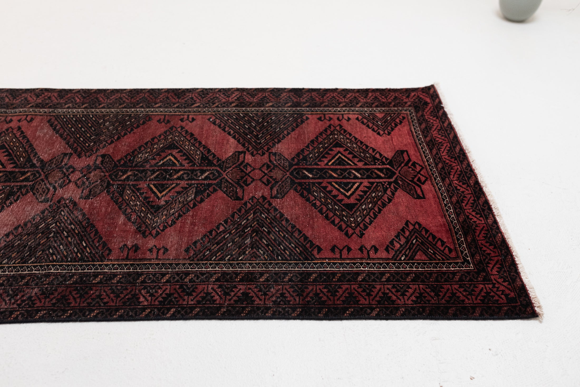 2&#39;10 x 8&#39;2 | Moody Tribal Vintage Runner | R-3034