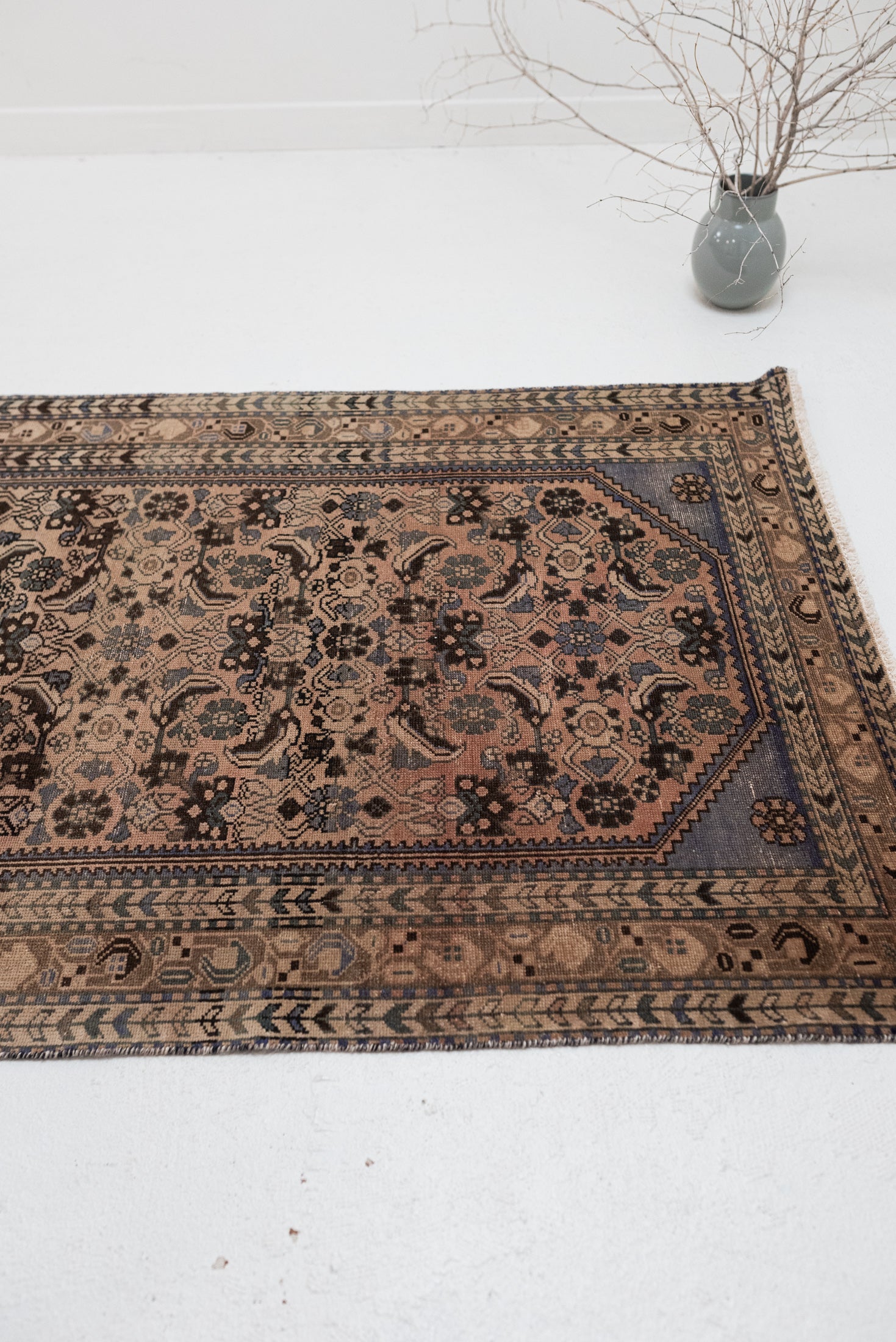 3&#39;10 x 10&#39;2 | Vintage Malayer Runner | R-2990