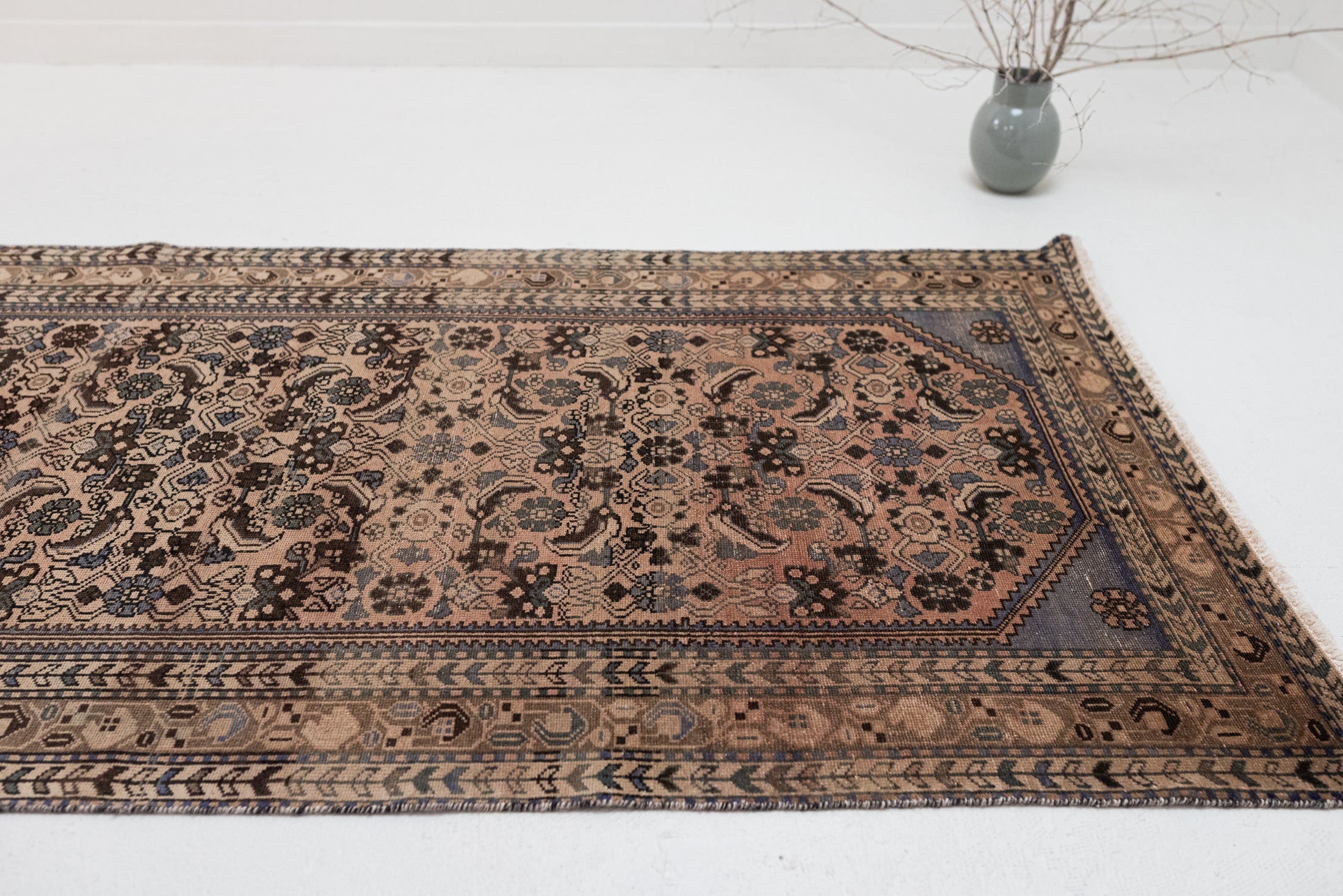 3&#39;10 x 10&#39;2 | Vintage Malayer Runner | R-2990