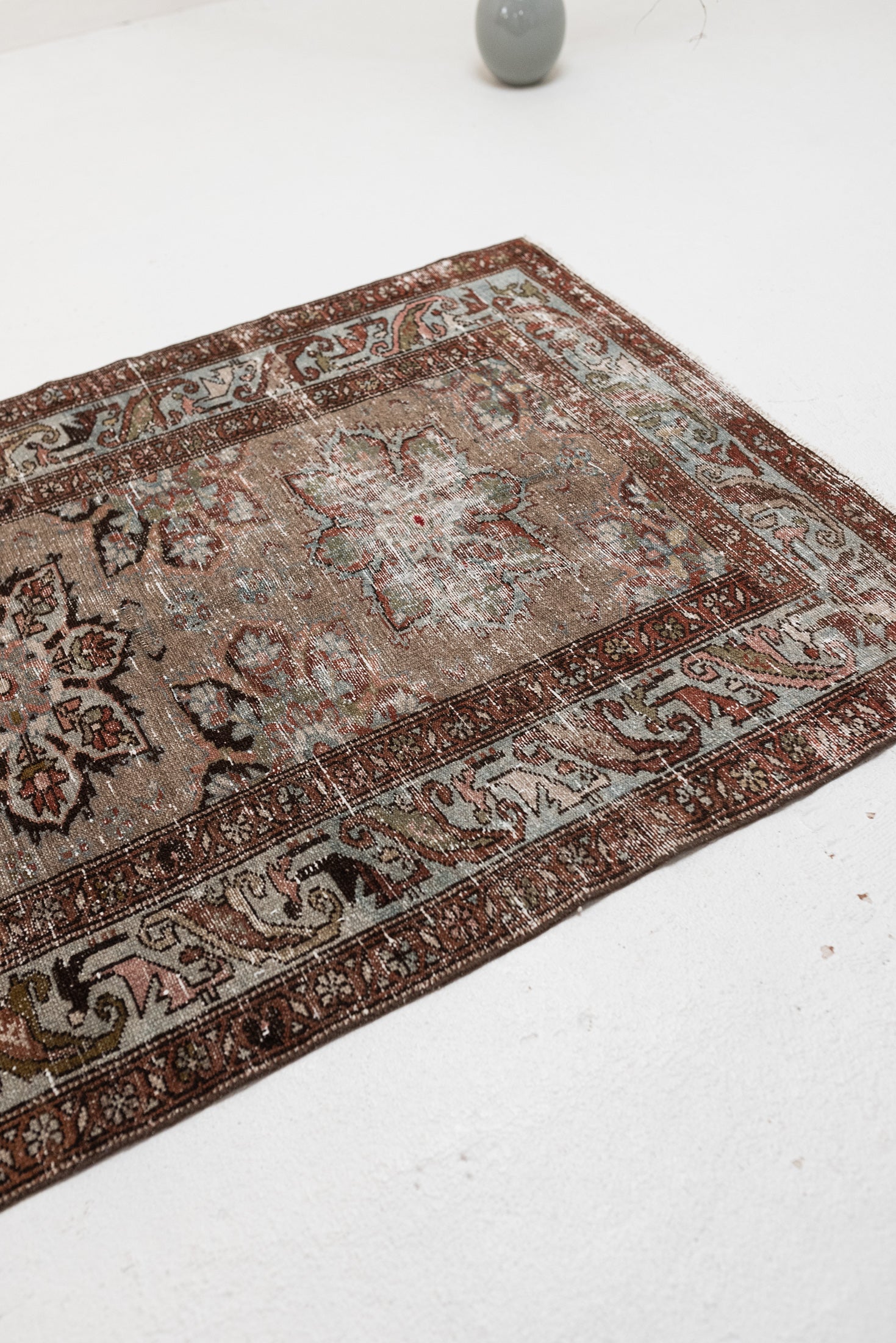 3&#39;4 x 6&#39;2 | Medium Malayer Vintage Rug | W-3052