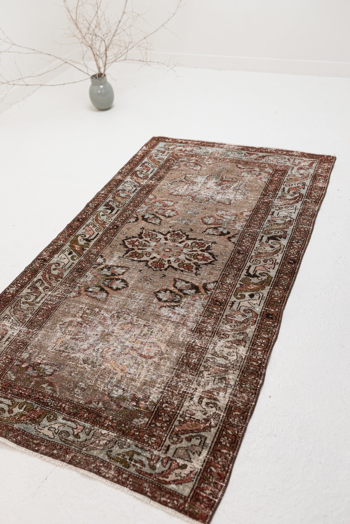 3&#39;4 x 6&#39;2 | Medium Malayer Vintage Rug | W-3052