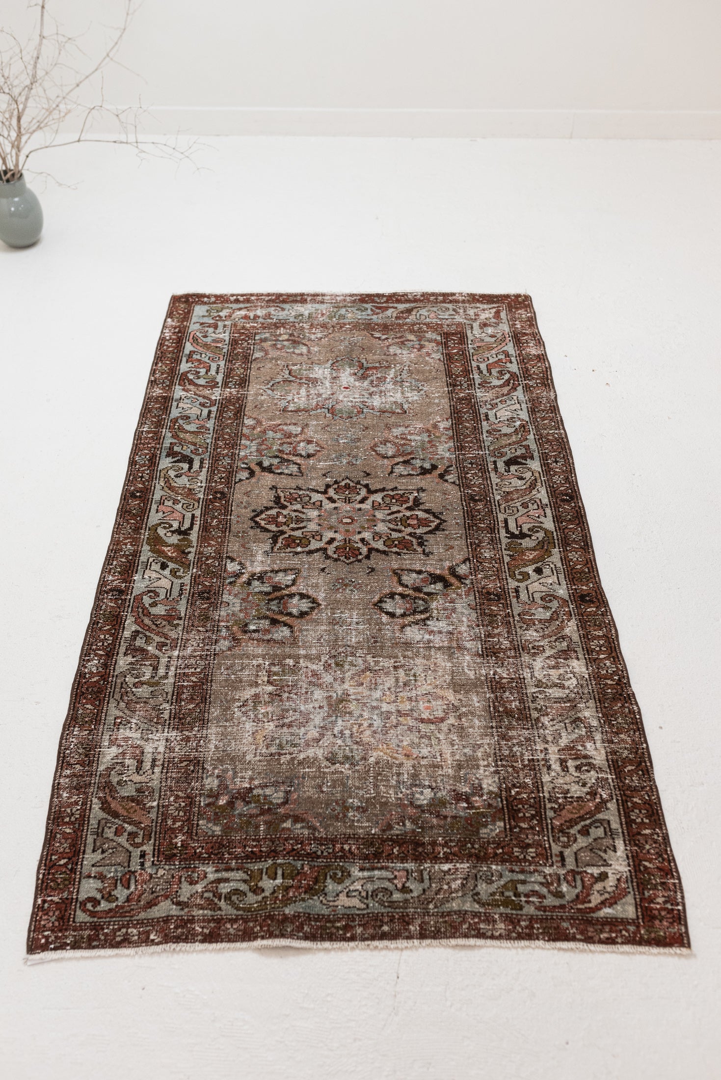 3&#39;4 x 6&#39;2 | Medium Malayer Vintage Rug | W-3052