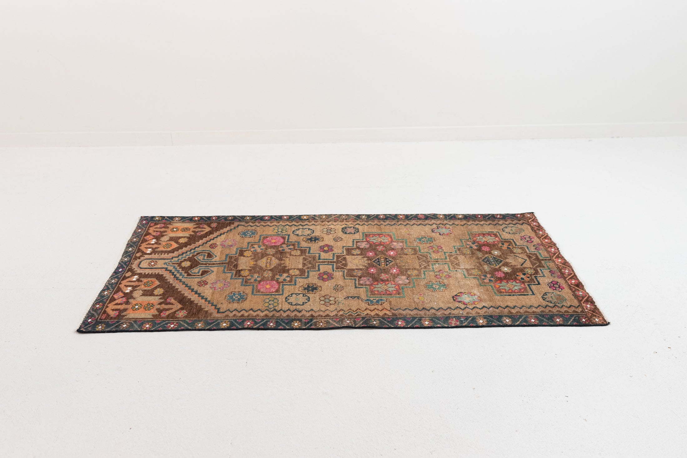 3&#39;3 x 6&#39;6 | Vintage Malayer Scatter Rug | N-3005