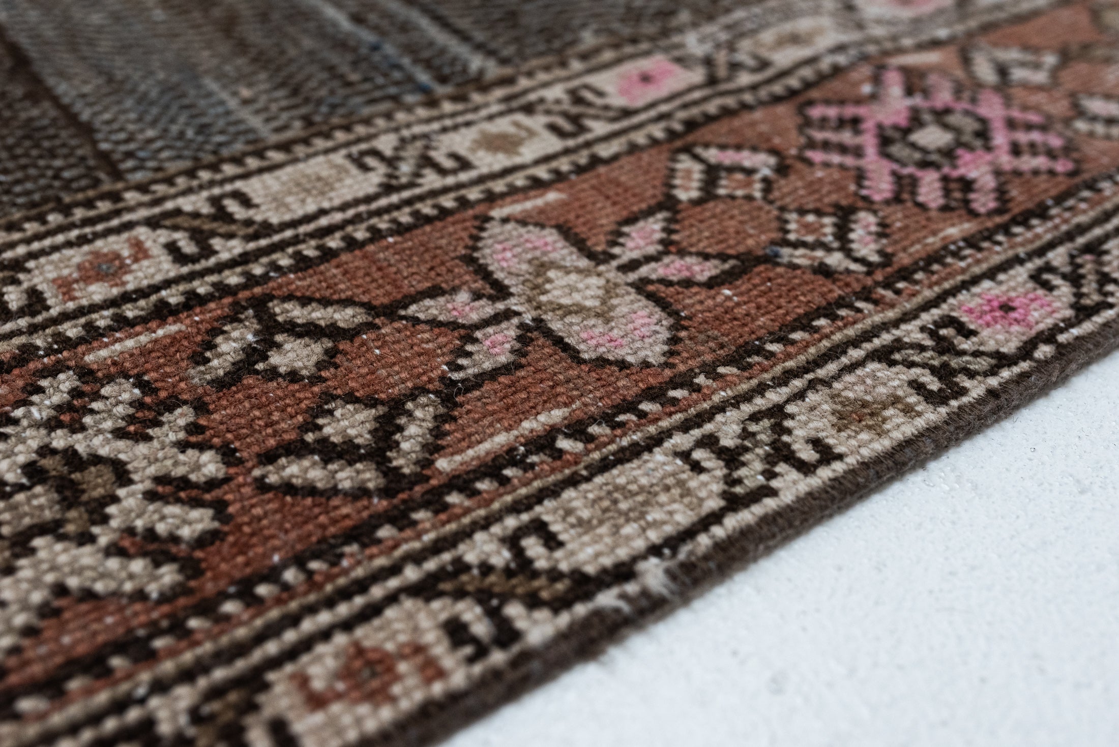 3&#39;1 x 16&#39;0 | Long Antique Runner | CE-R-3062