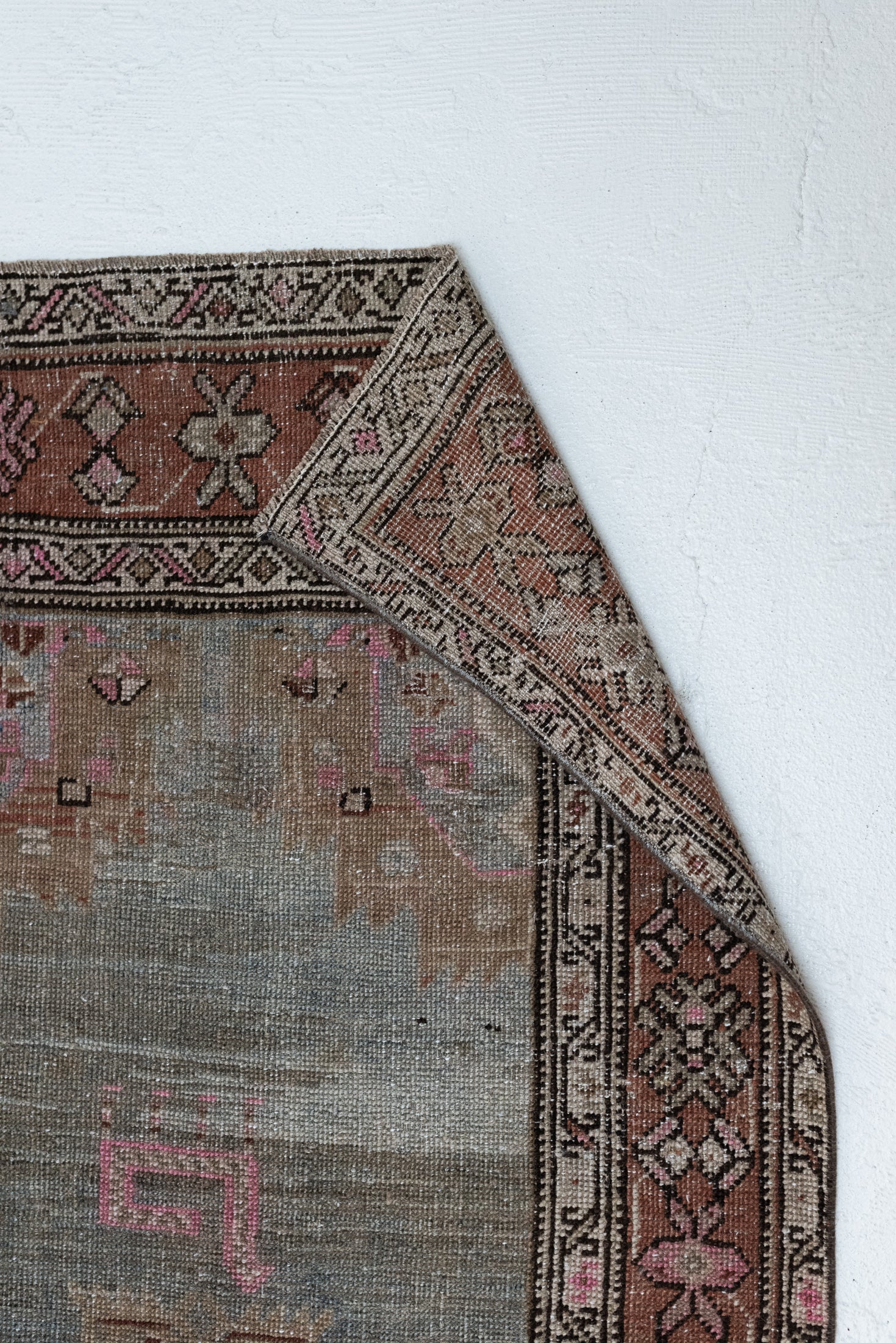 3&#39;1 x 16&#39;0 | Long Antique Runner | CE-R-3062