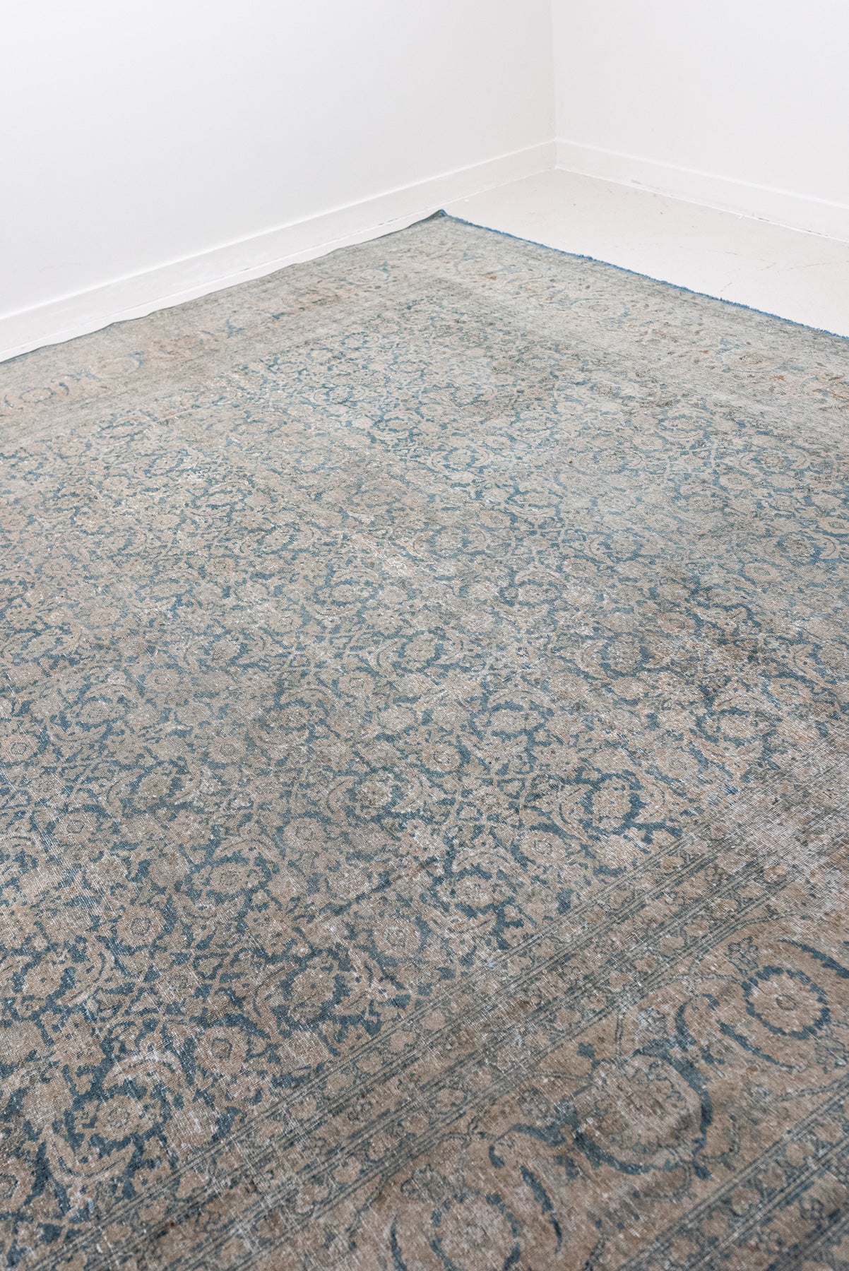 Extra Large (8x10 and larger) – Curio Rugs