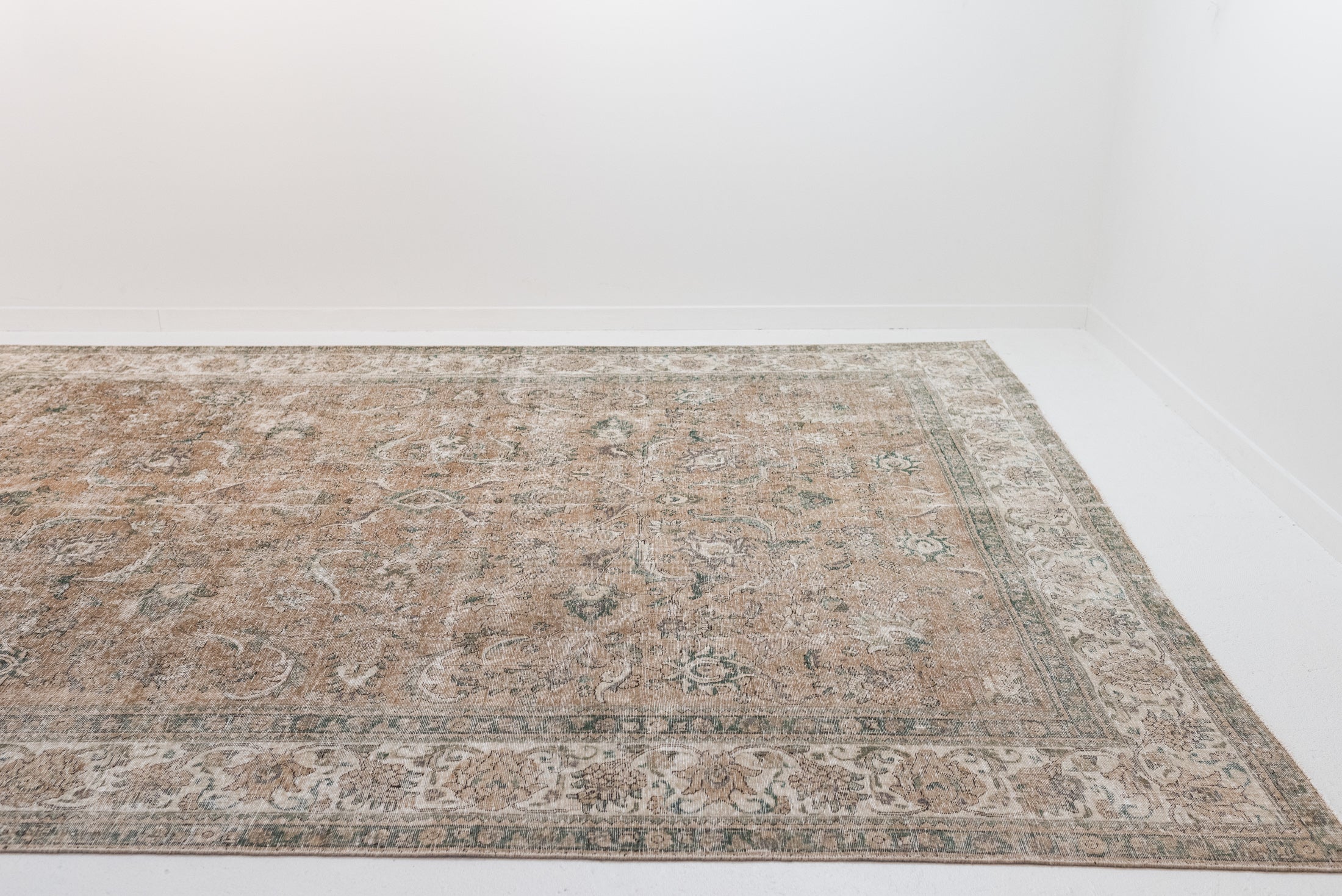 9&#39;7 x 12&#39;7 | Extra Large Vintage Tabriz | L-3017