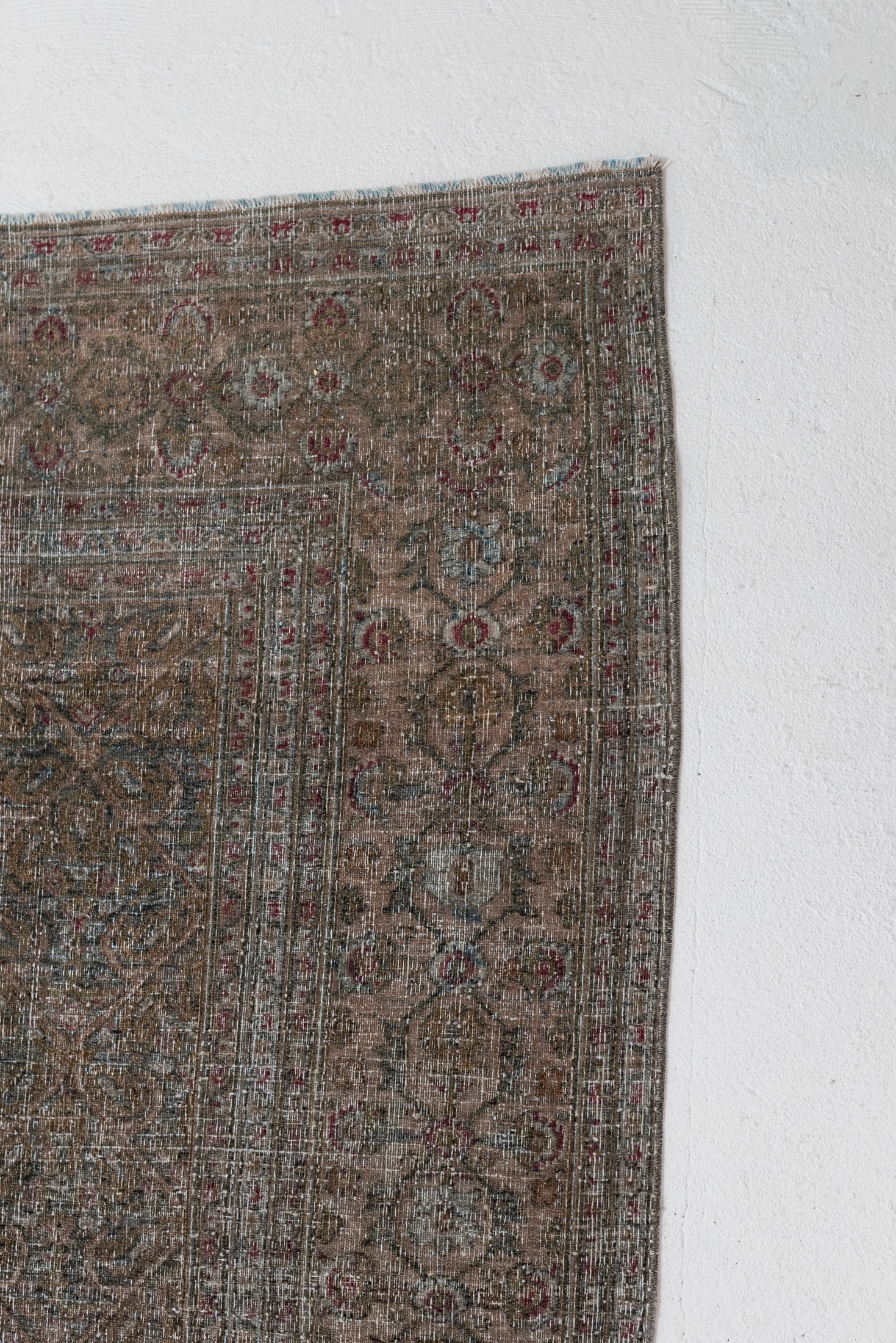 8&#39;2 x 15&#39;0 | Beautiful Large Vintage Rug | L-2988