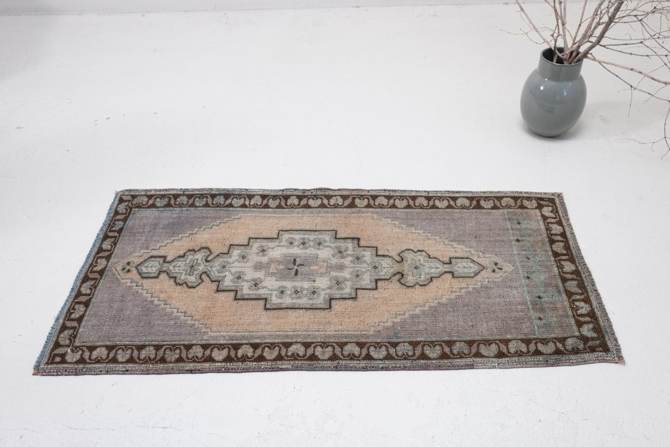 1'9 x 3'4 | Mini 4008