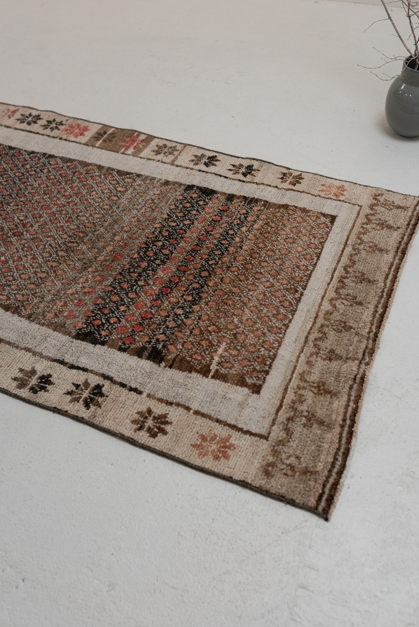 3&#39;0 x 5&#39;4 | Small Vintage Designers Rug | CE-W-3075