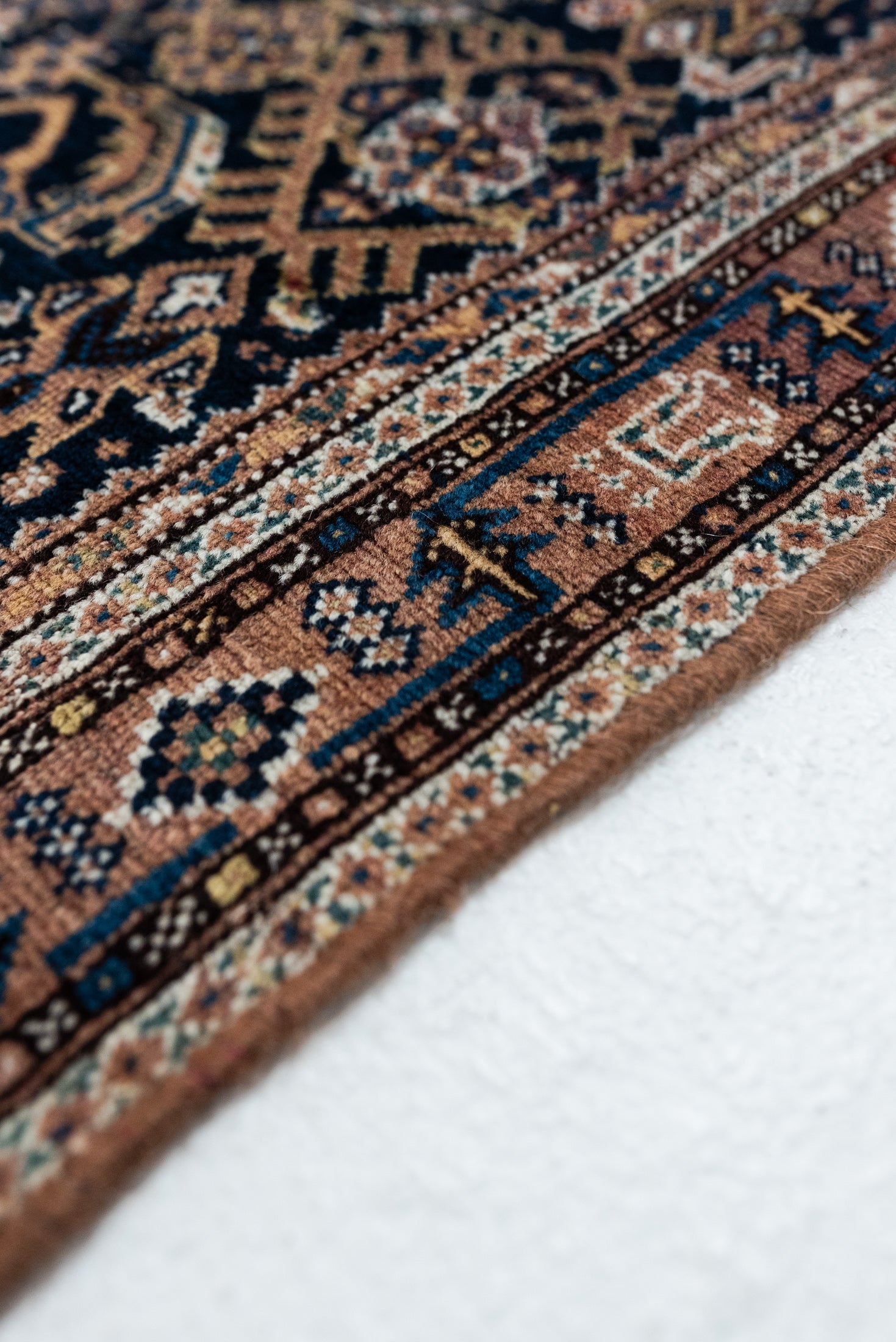 3&#39;4 x 4&#39;4 | Beautiful Blue Small 1930s Afshar Rug | CE-W-3065