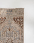 1'7 x 7'11 | Skinny Turkish Vintage Runner | R-3934