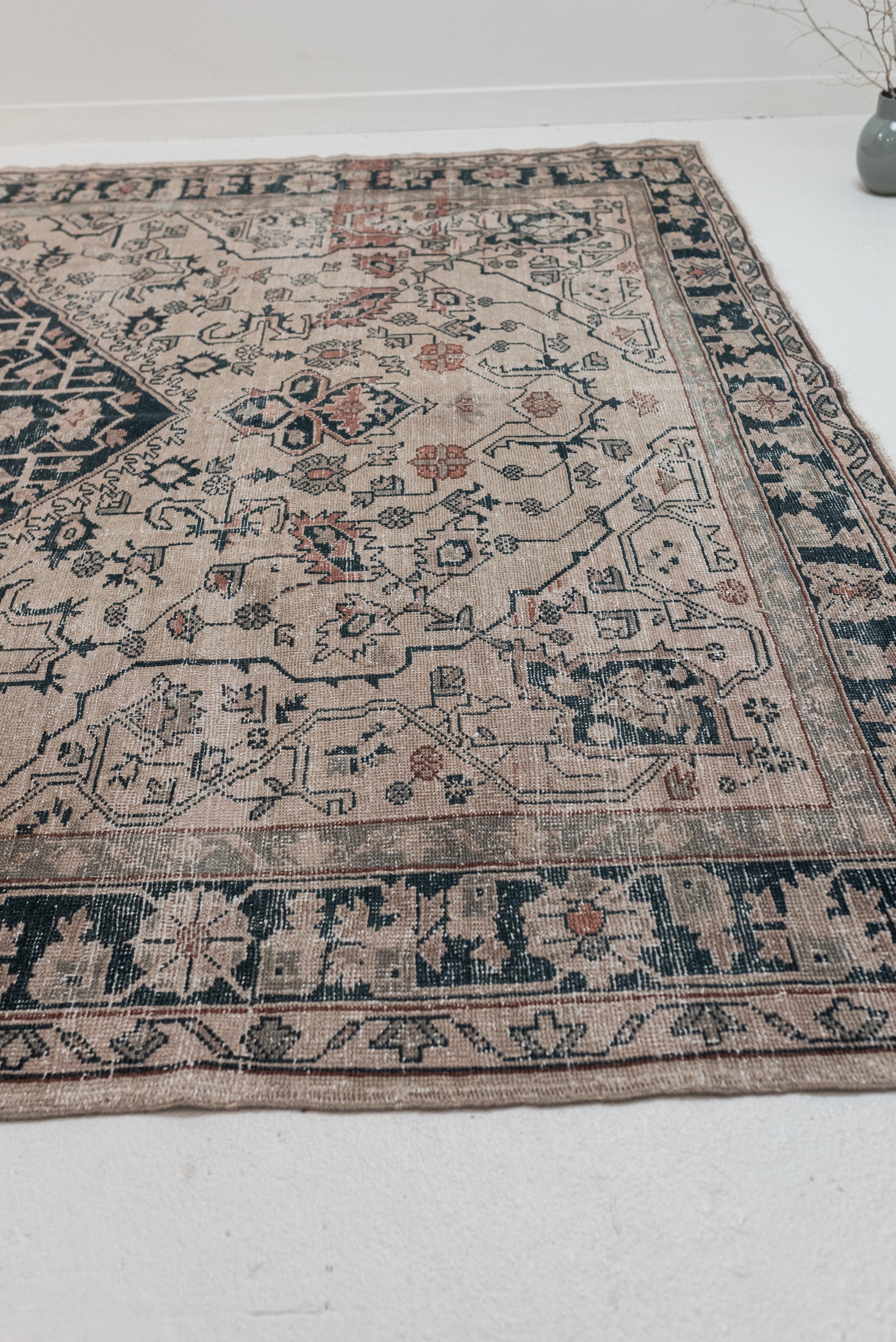 8&#39;8 x 11&#39;10 | Large Vintage Malayer | L-3078