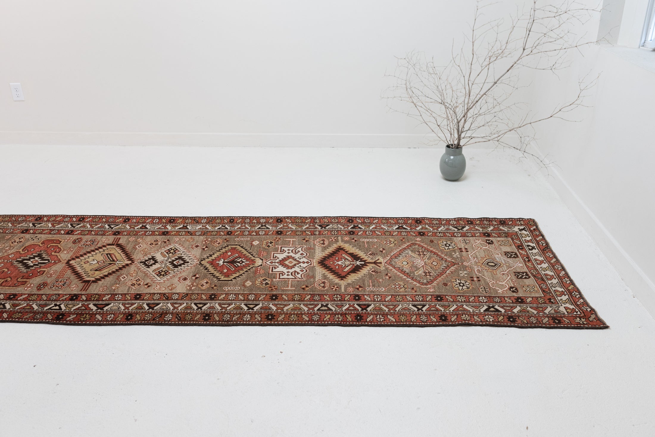 3&#39;3 x 15&#39;10 | Antique Designers Runner | CE-R-3068