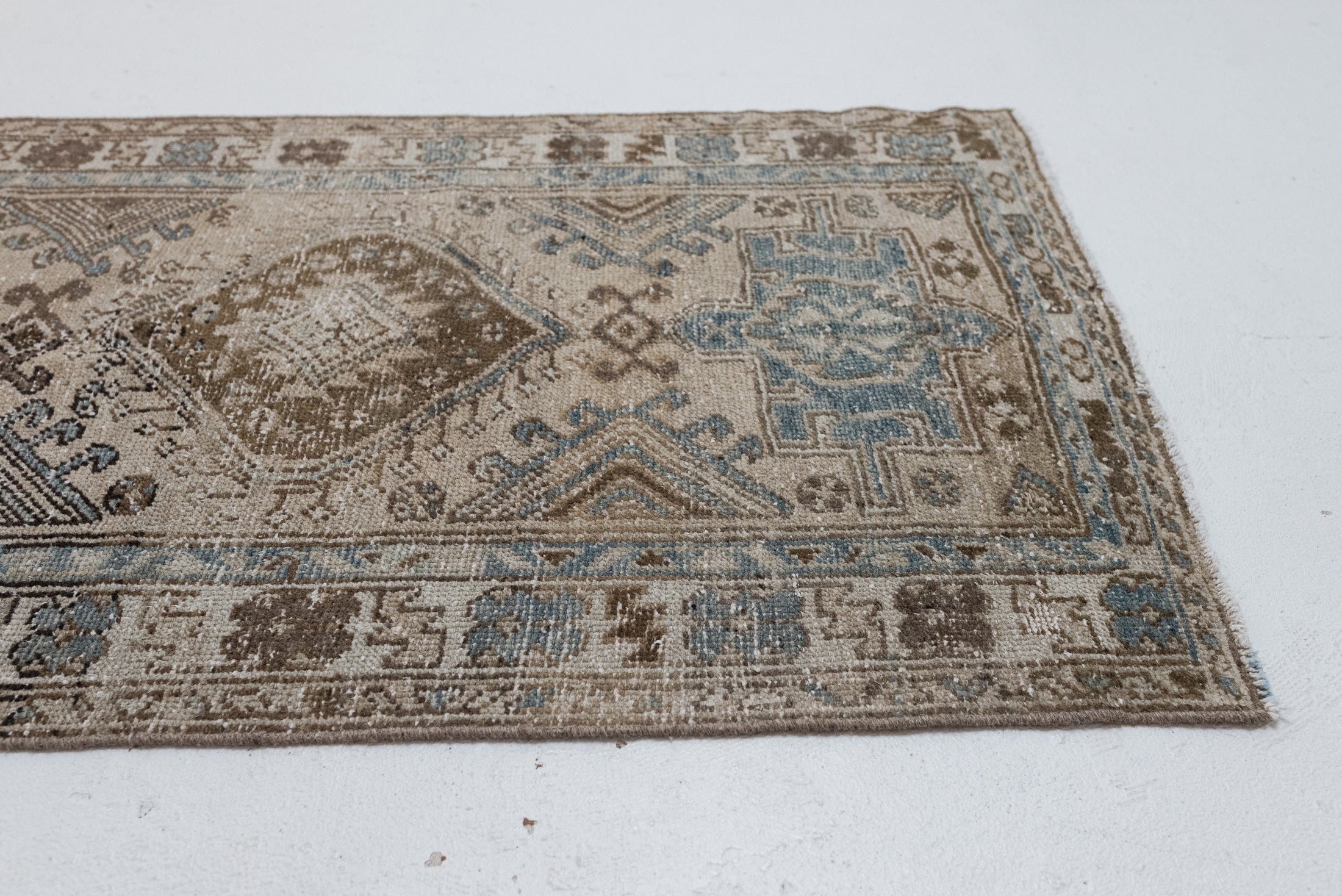 3&#39;2 x 9&#39;8 | Vintage Malayer Runner | R-3085