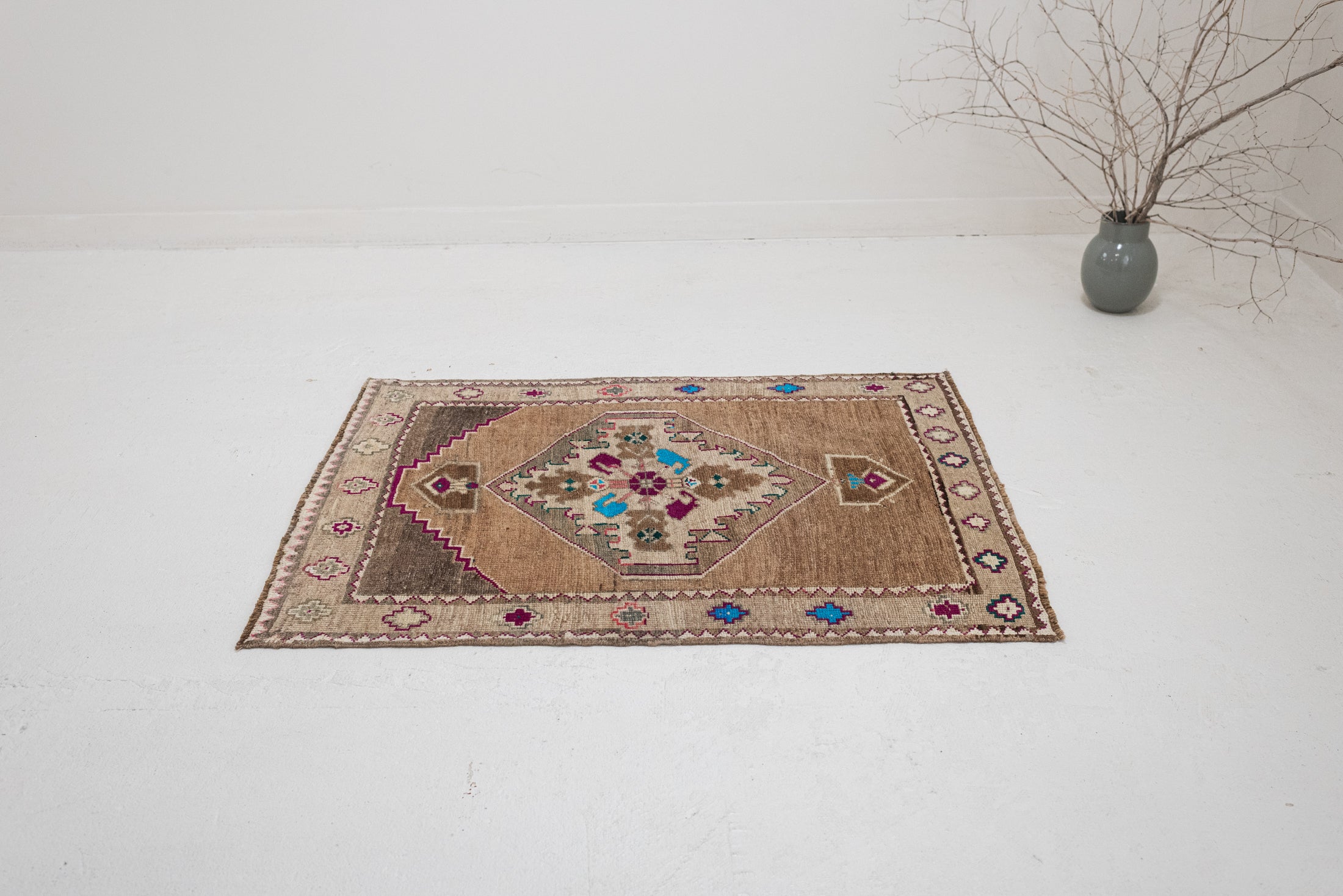 2'10 x 3'10 | W-3925