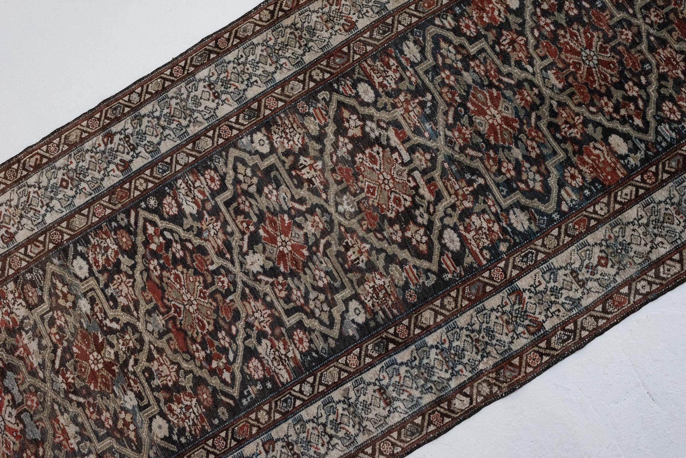 3&#39;5 x 15&#39;3 | Long Antique Runner | CE-R-3091