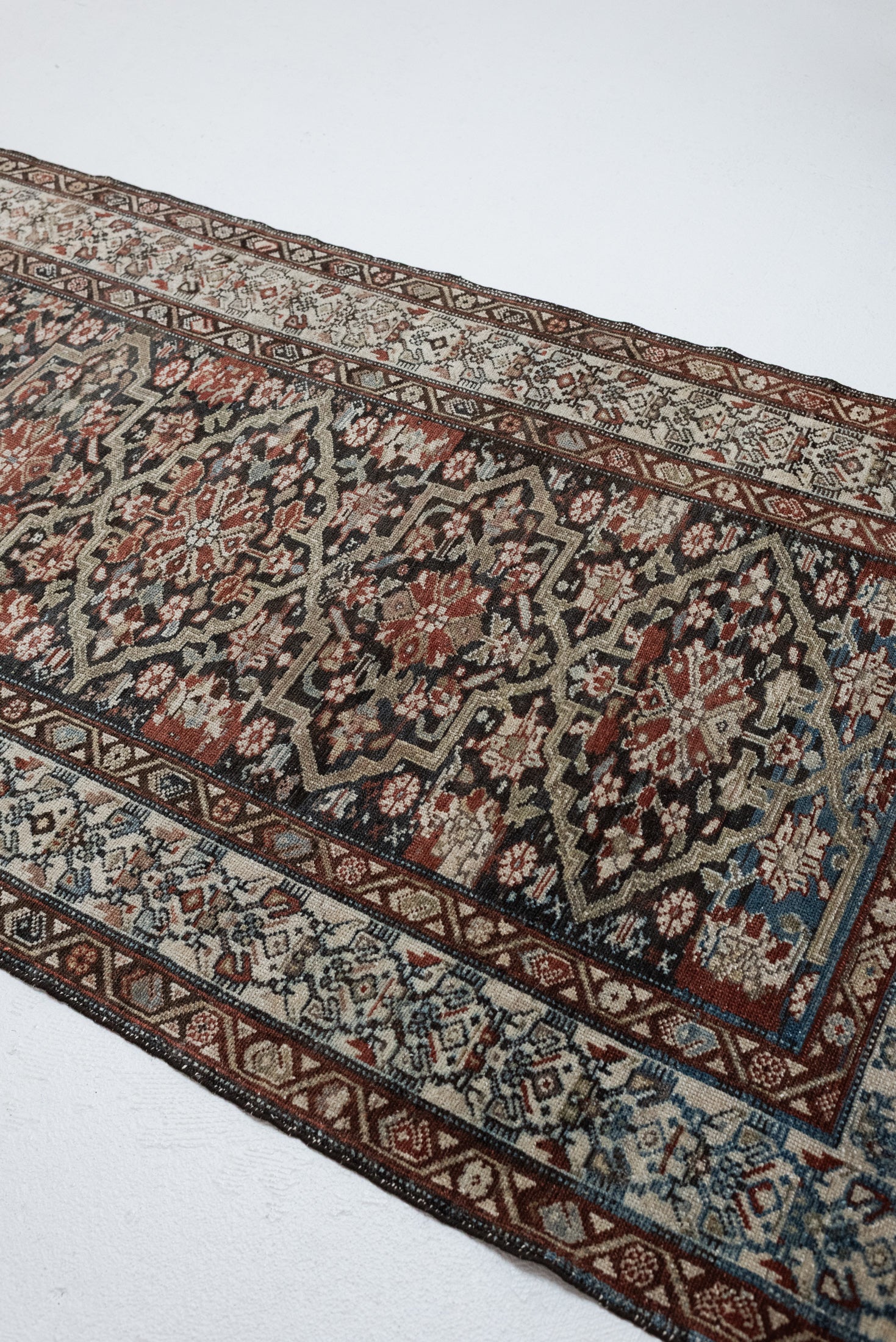 3&#39;5 x 15&#39;3 | Long Antique Runner | CE-R-3091