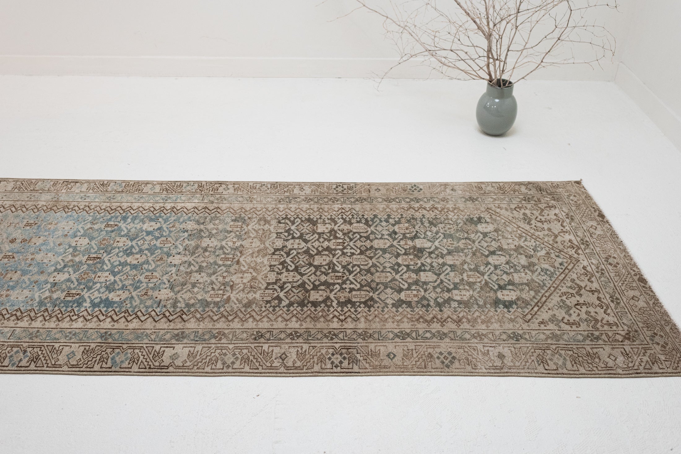 3&#39;0 x 12&#39;4 | Classic Blue Malayer Runner | R-3096