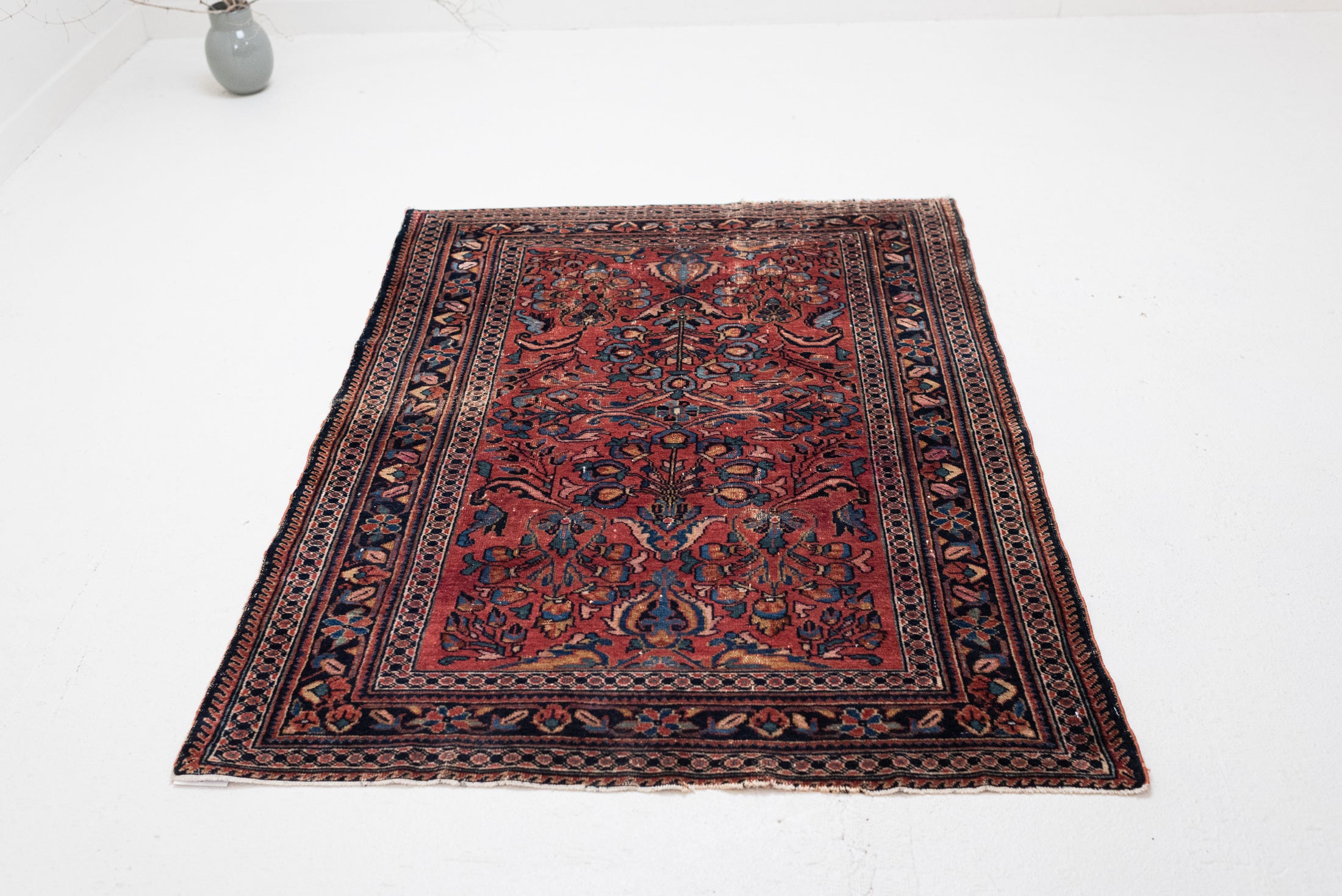 3&#39;7 x 4&#39;10 | Small Vintage Lilian | CE-W-3115