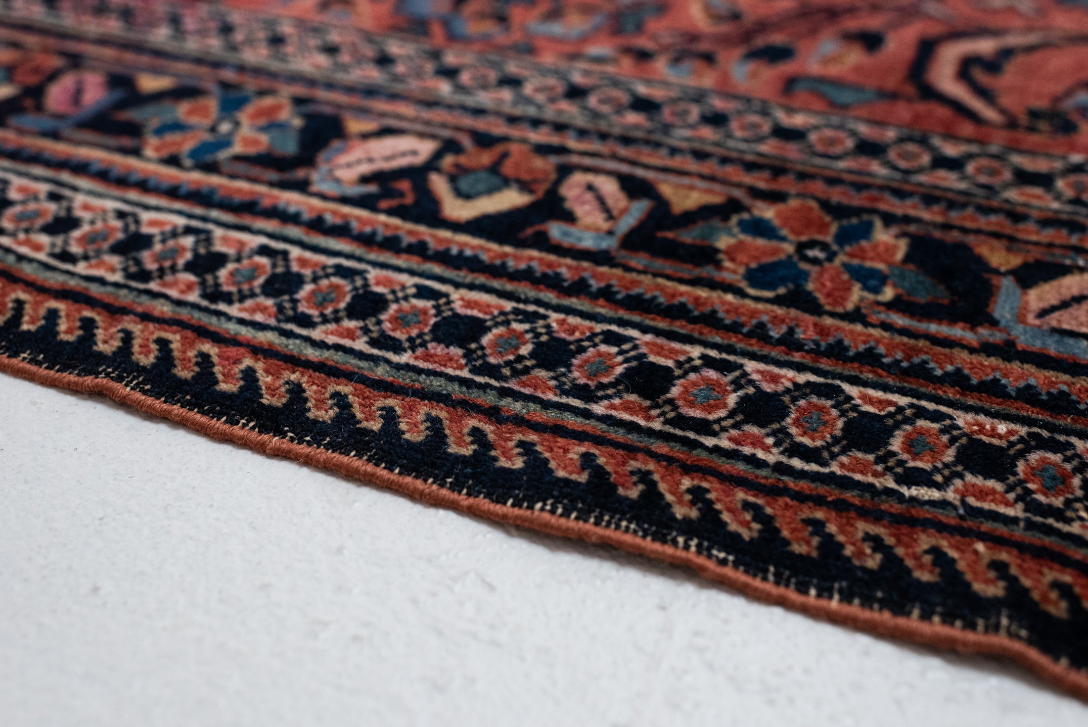 3&#39;7 x 4&#39;10 | Small Vintage Lilian | CE-W-3115
