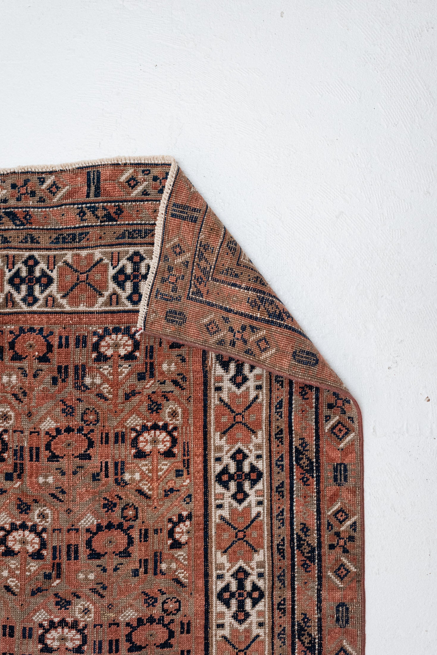 3&#39;10 x 5&#39;6 | Small Vintage Rug | CE-W-3117