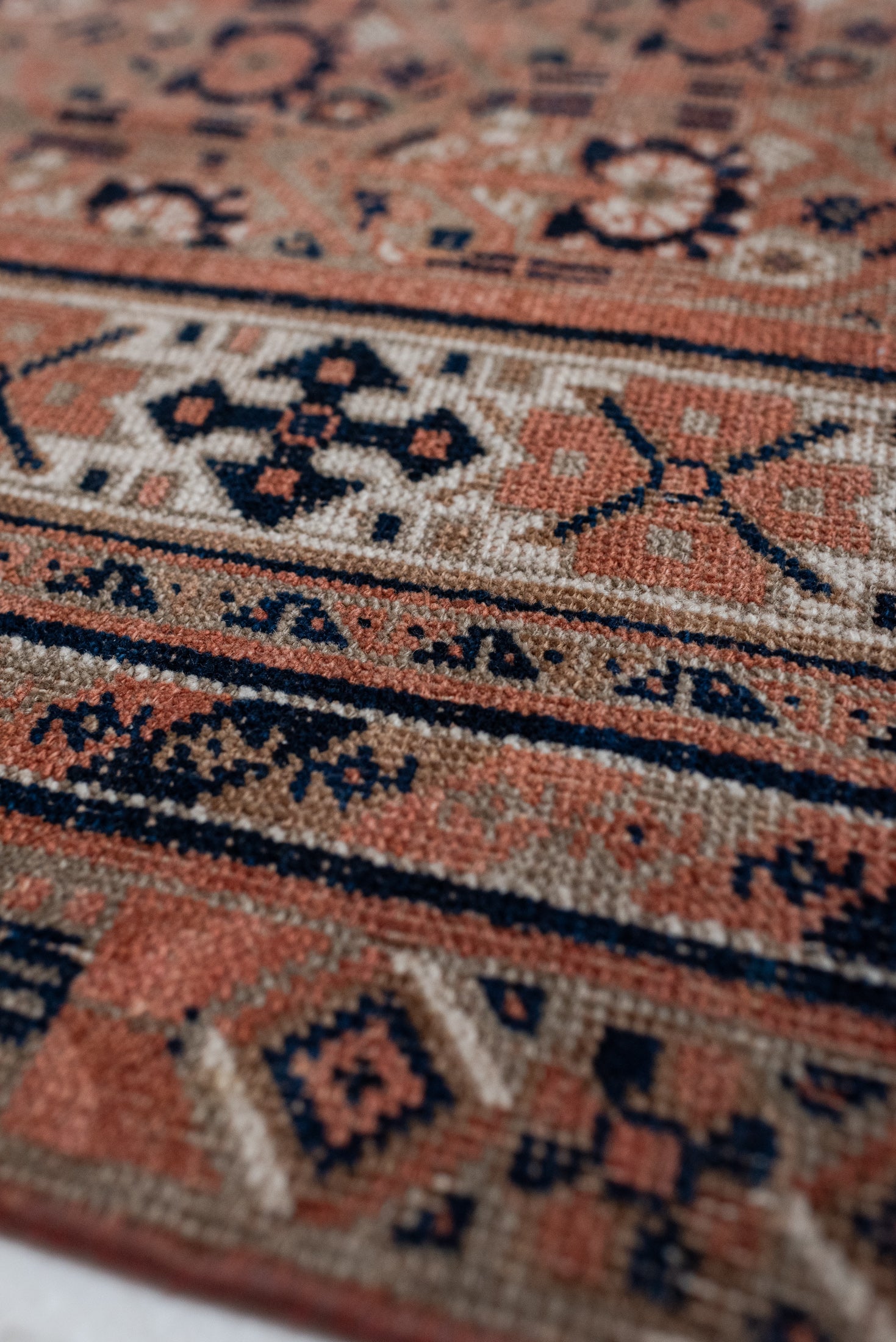 3&#39;10 x 5&#39;6 | Small Vintage Rug | CE-W-3117