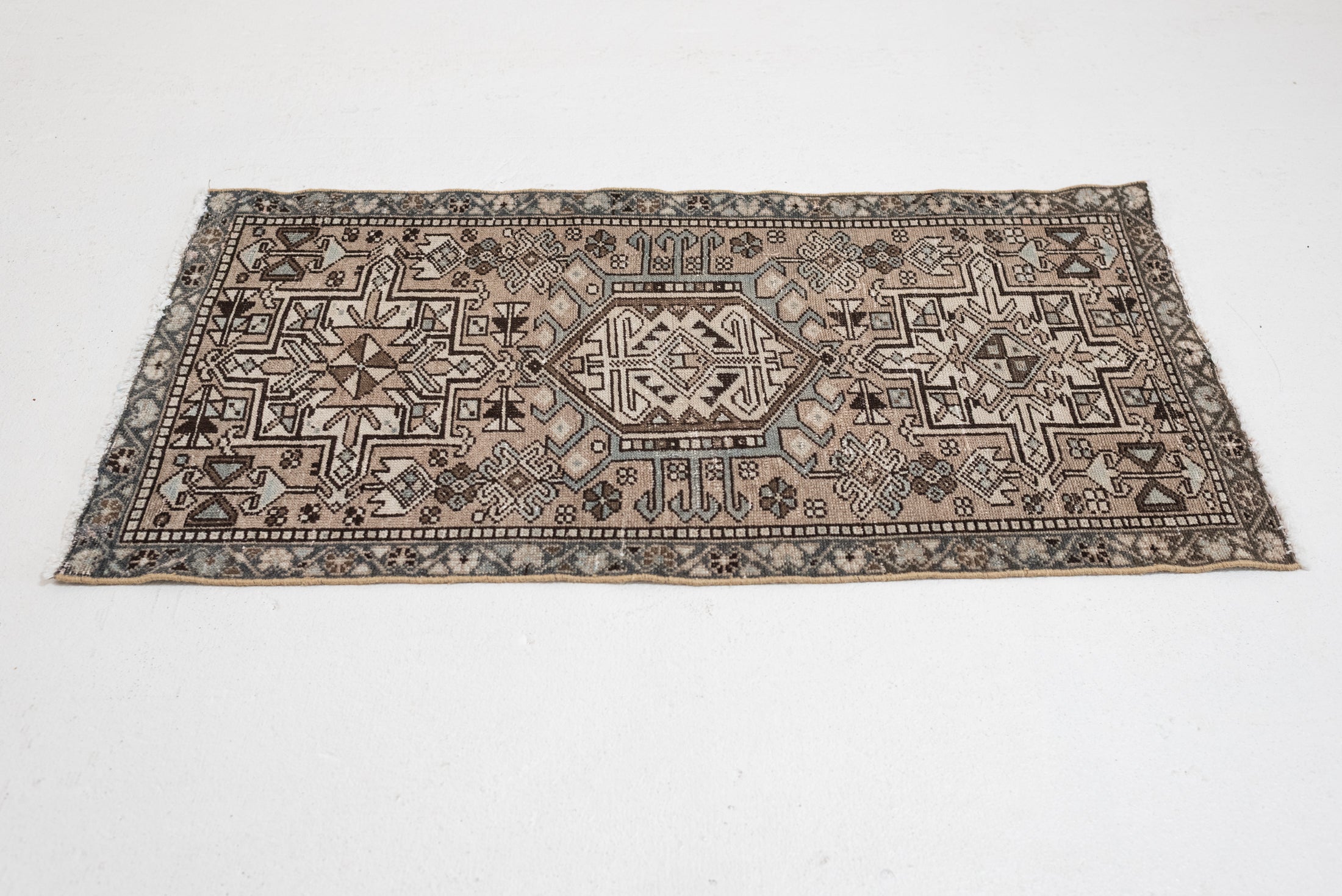 2'0 X 4'0 | W-4167