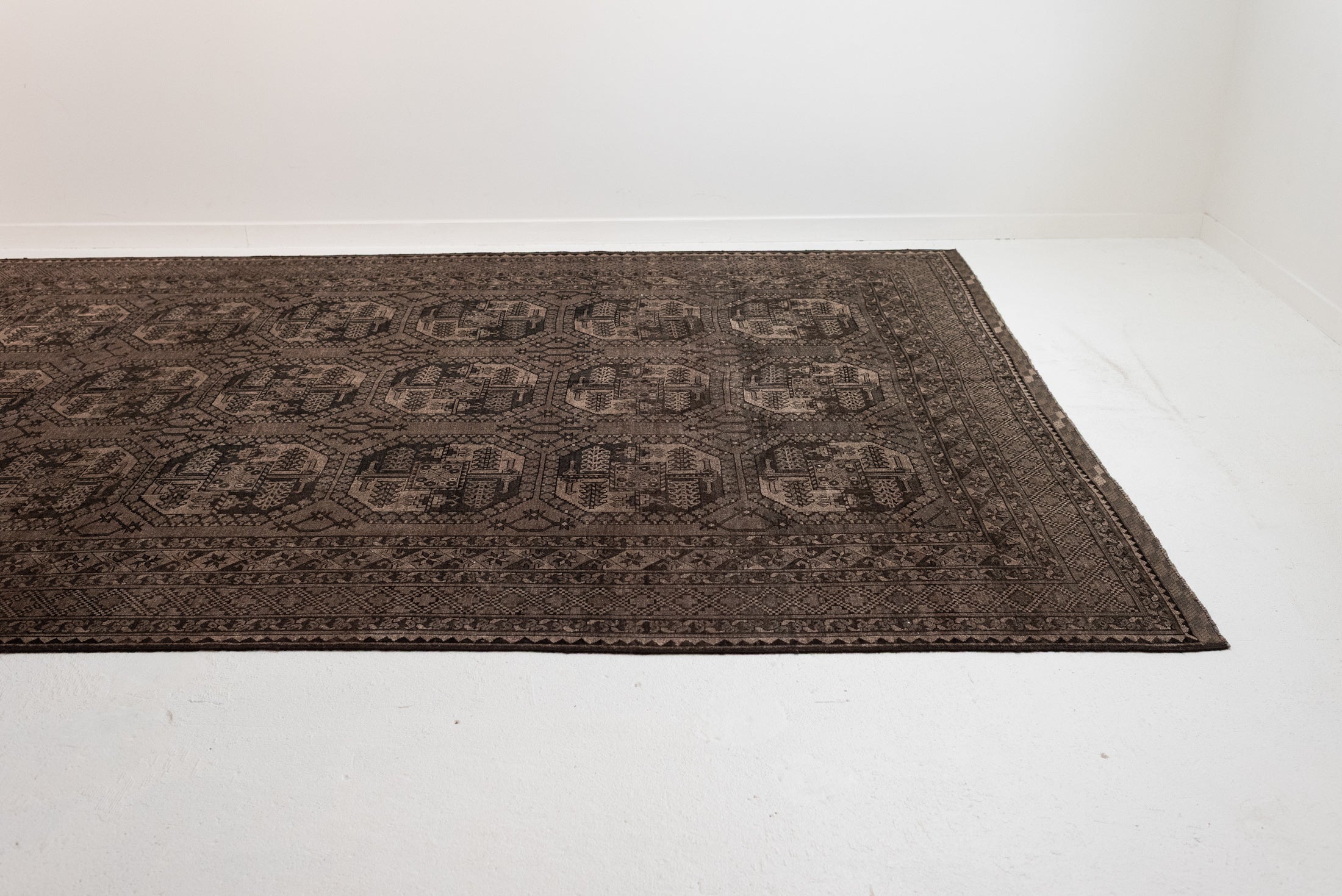 8&#39;10 x 12&#39;0 | Extra Large Brown Afghan Vintage Rug | CE-L-3112