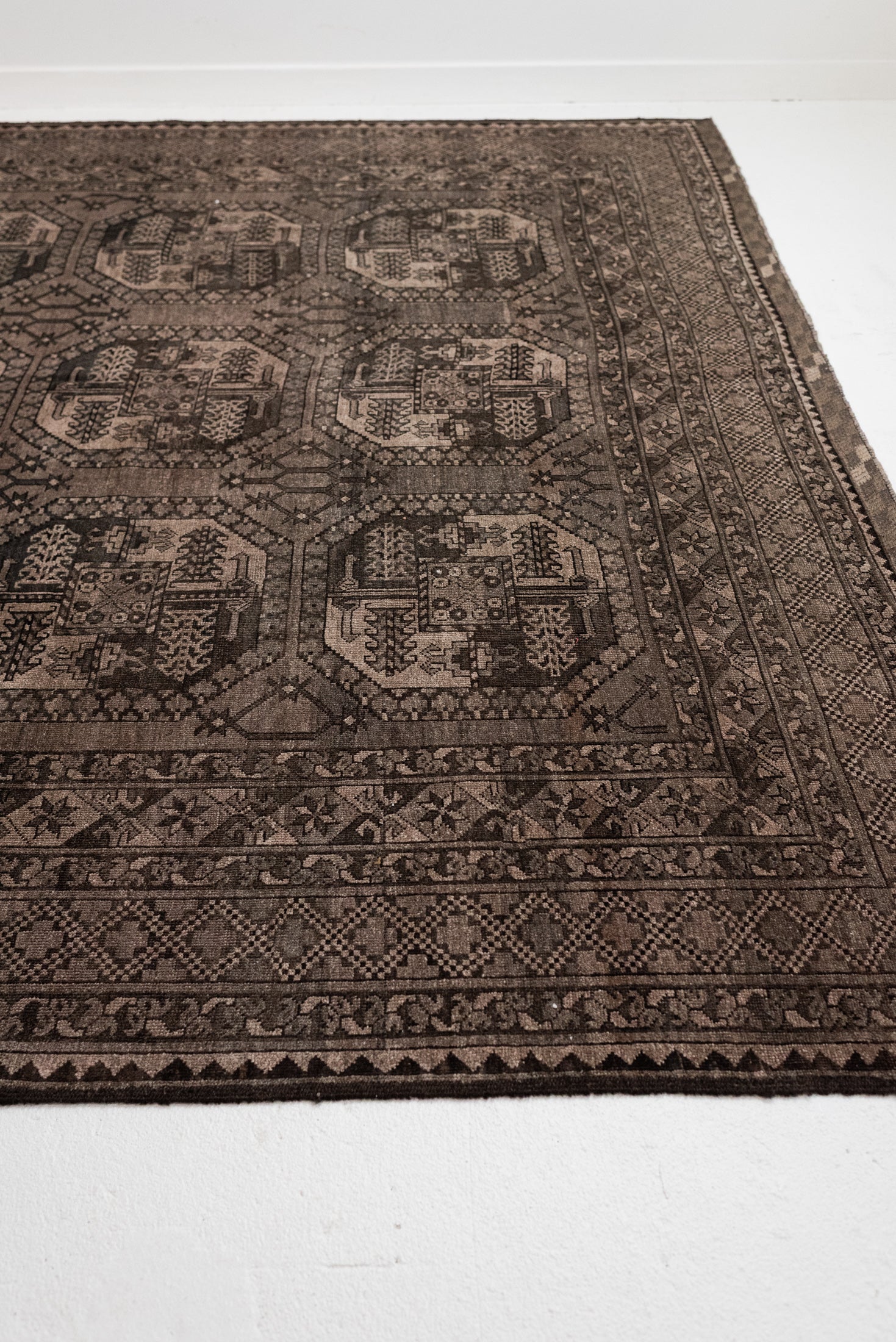 8&#39;10 x 12&#39;0 | Extra Large Brown Afghan Vintage Rug | CE-L-3112