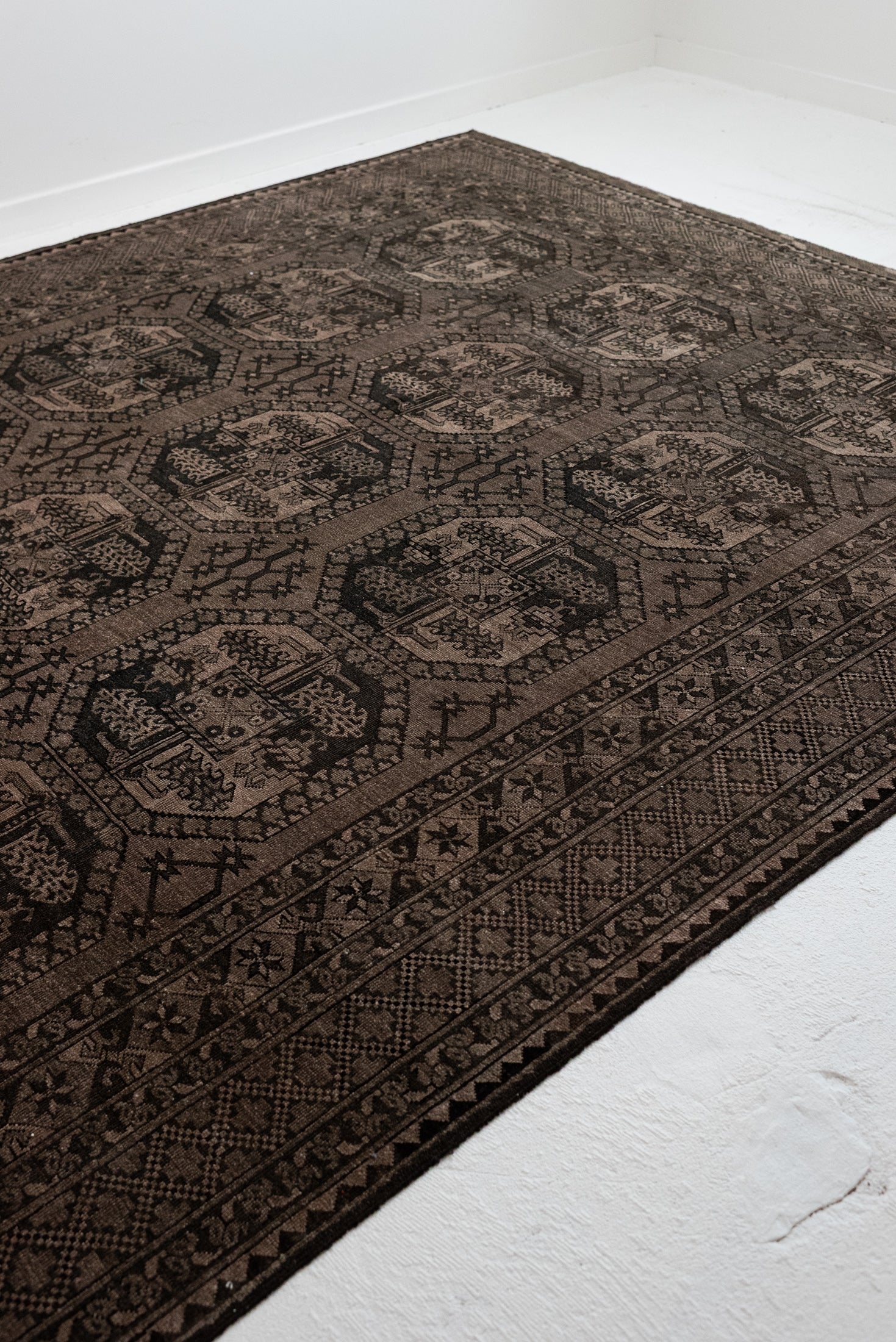 8&#39;10 x 12&#39;0 | Extra Large Brown Afghan Vintage Rug | CE-L-3112