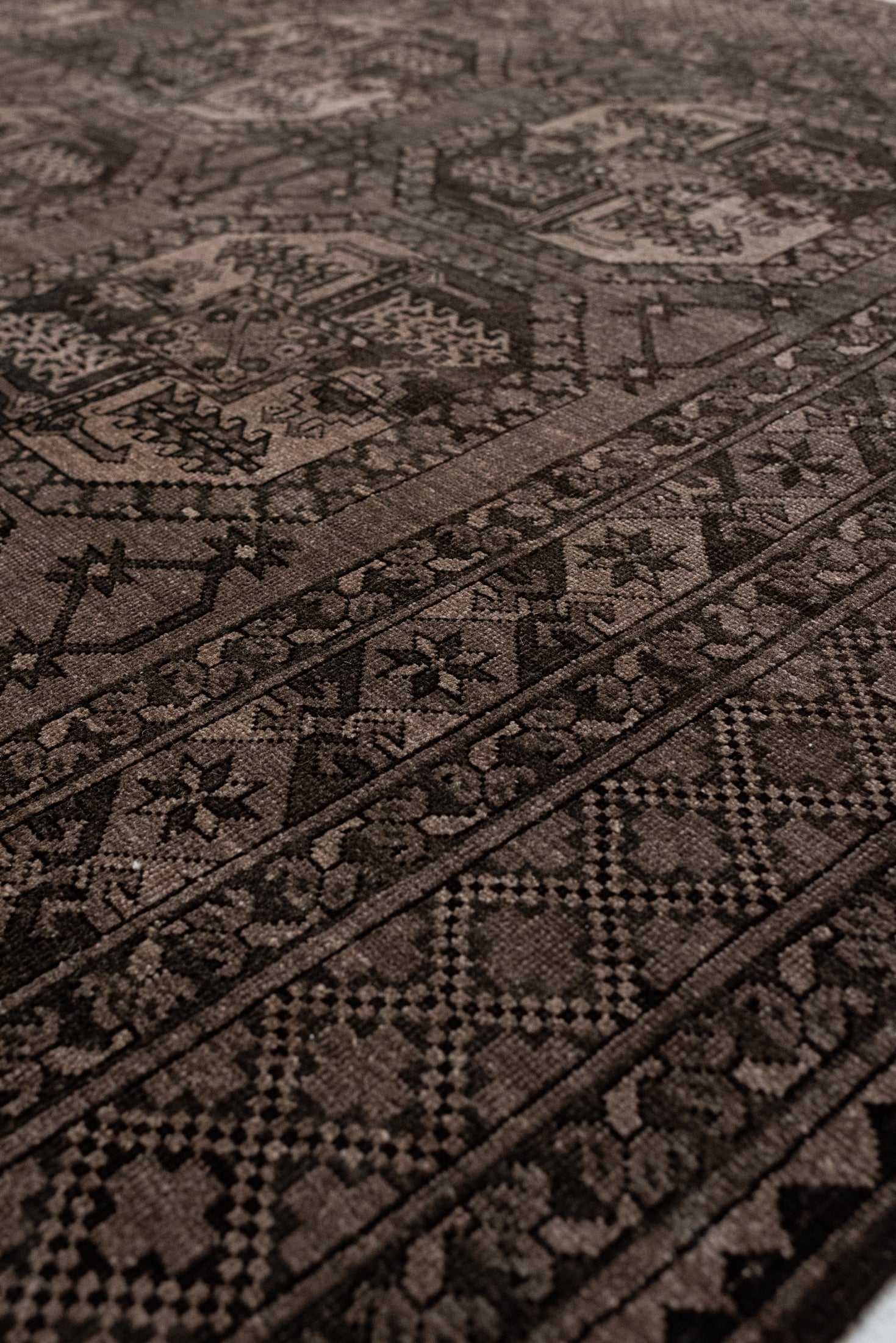 8&#39;10 x 12&#39;0 | Extra Large Brown Afghan Vintage Rug | CE-L-3112