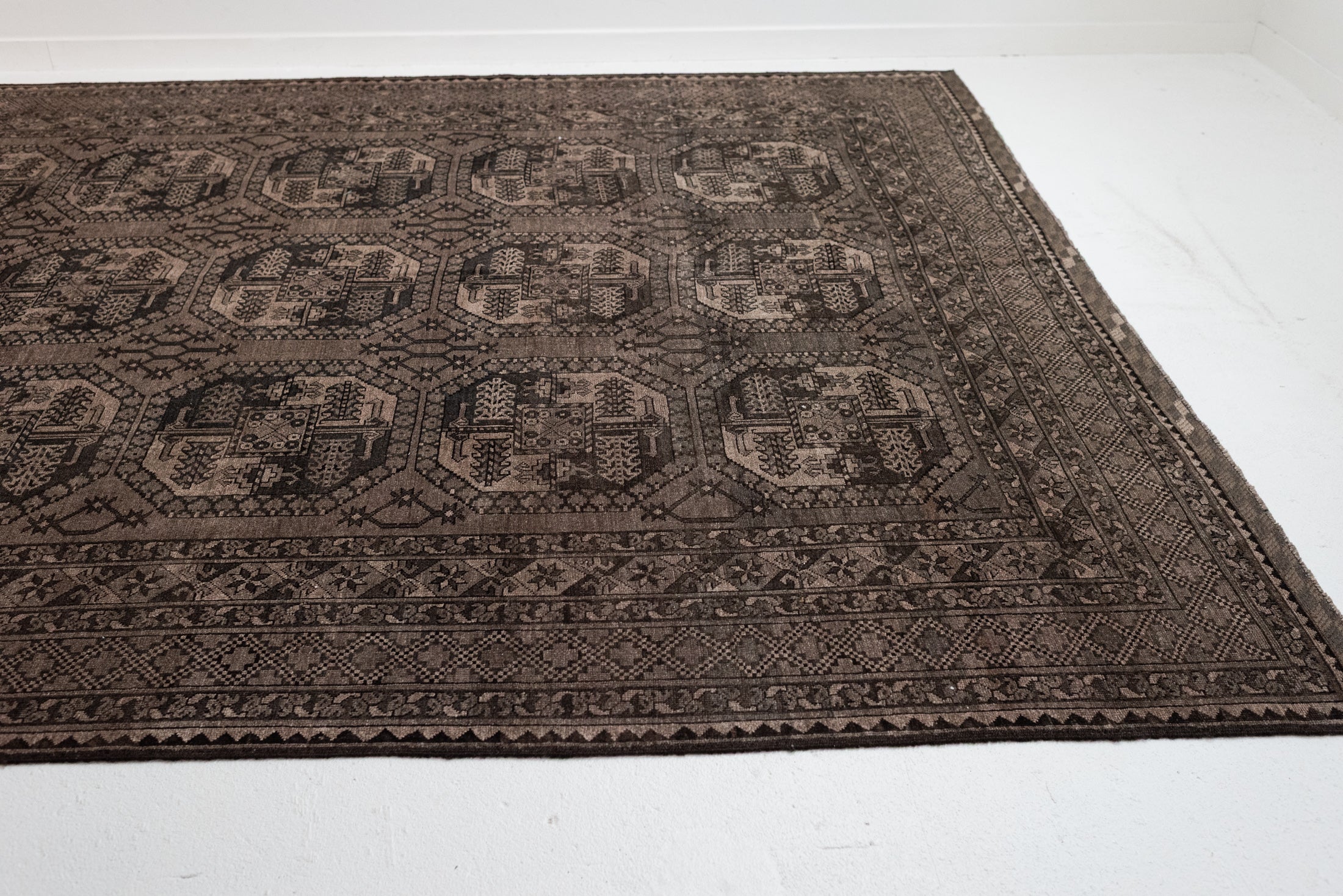 8&#39;10 x 12&#39;0 | Extra Large Brown Afghan Vintage Rug | CE-L-3112