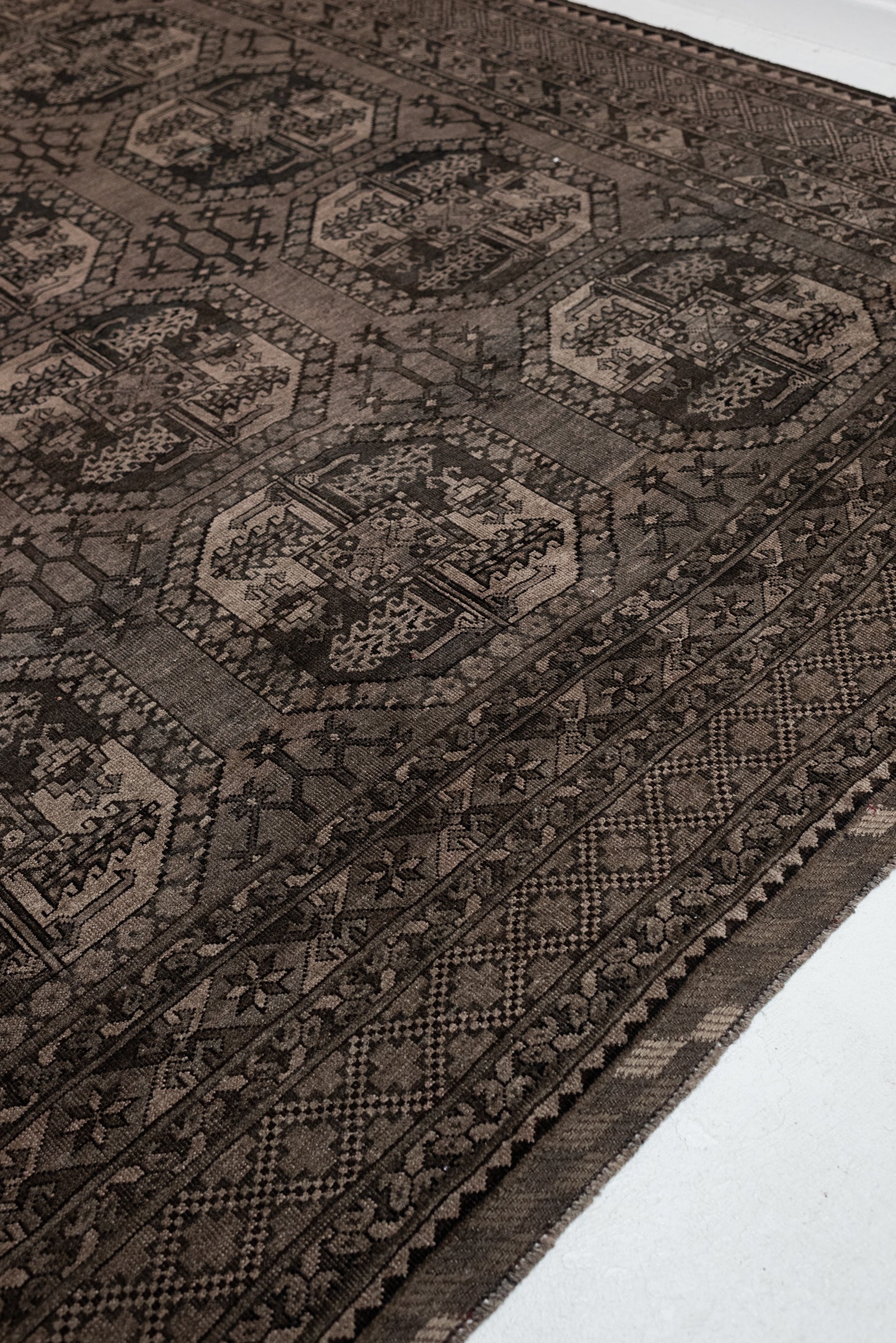 8&#39;10 x 12&#39;0 | Extra Large Brown Afghan Vintage Rug | CE-L-3112