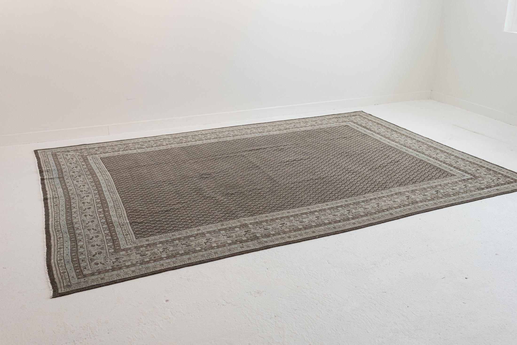 7&#39;4 x 10&#39;7 | Large Vintage Malayer | CE-V-3111