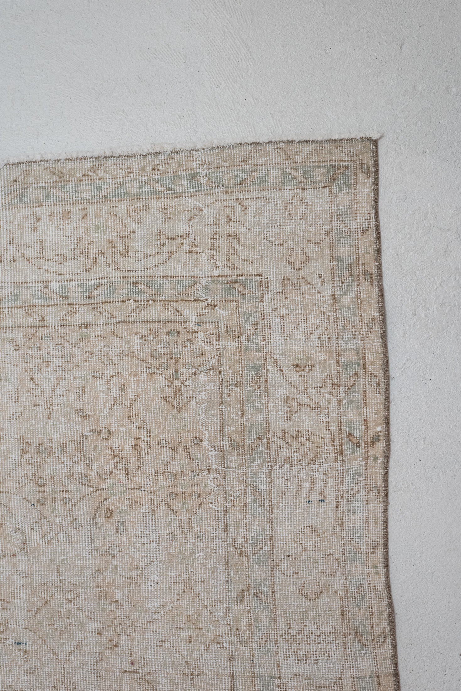 6&#39;9 x 10&#39;2 | Large Nuetral Oushak | S-3139