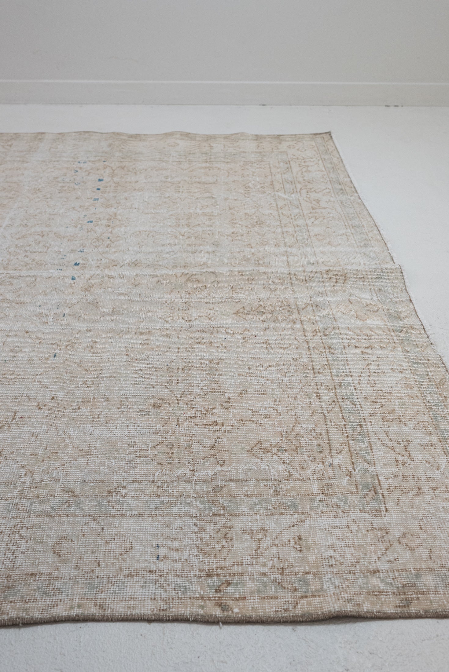 6&#39;9 x 10&#39;2 | Large Nuetral Oushak | S-3139