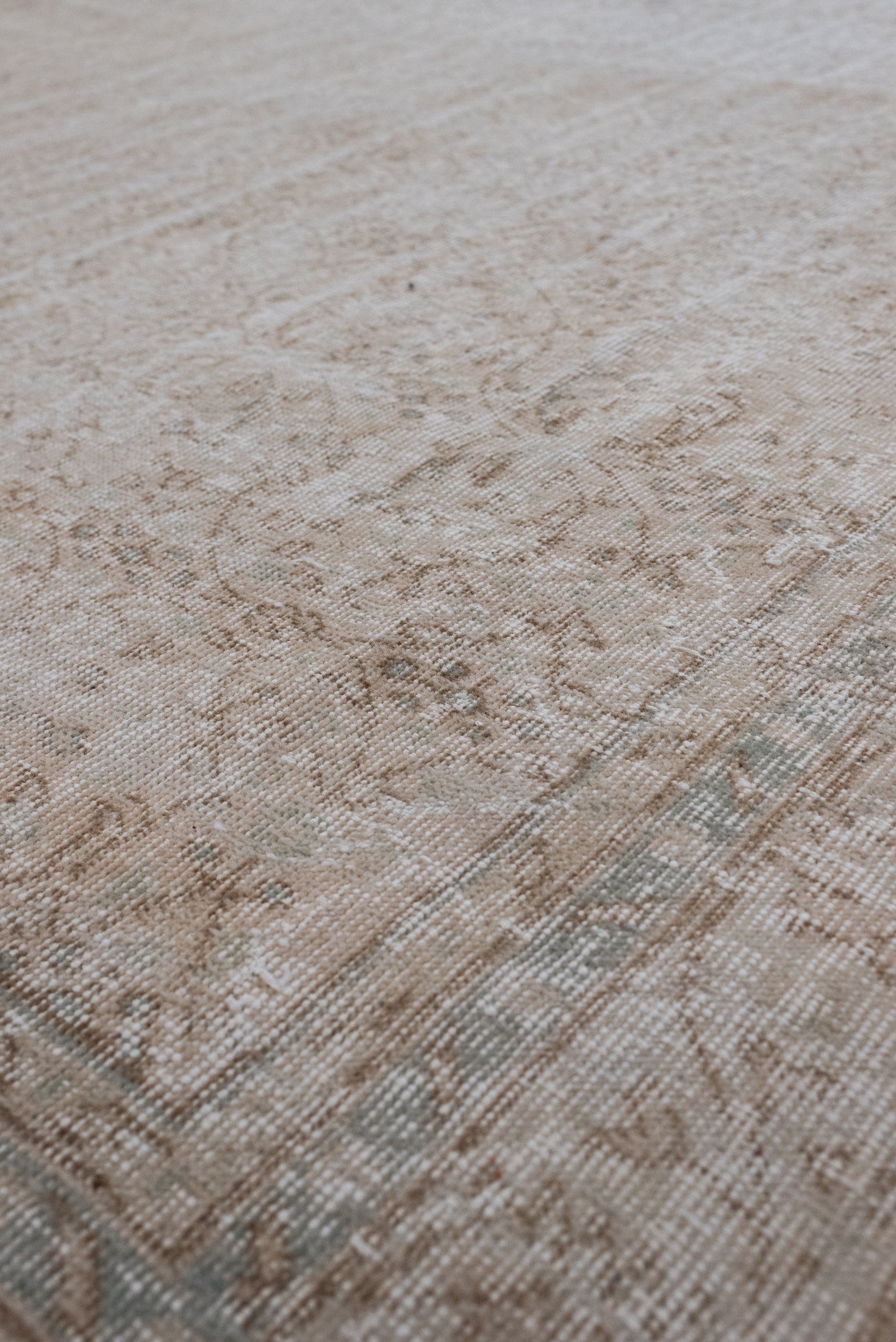 6&#39;9 x 10&#39;2 | Large Nuetral Oushak | S-3139