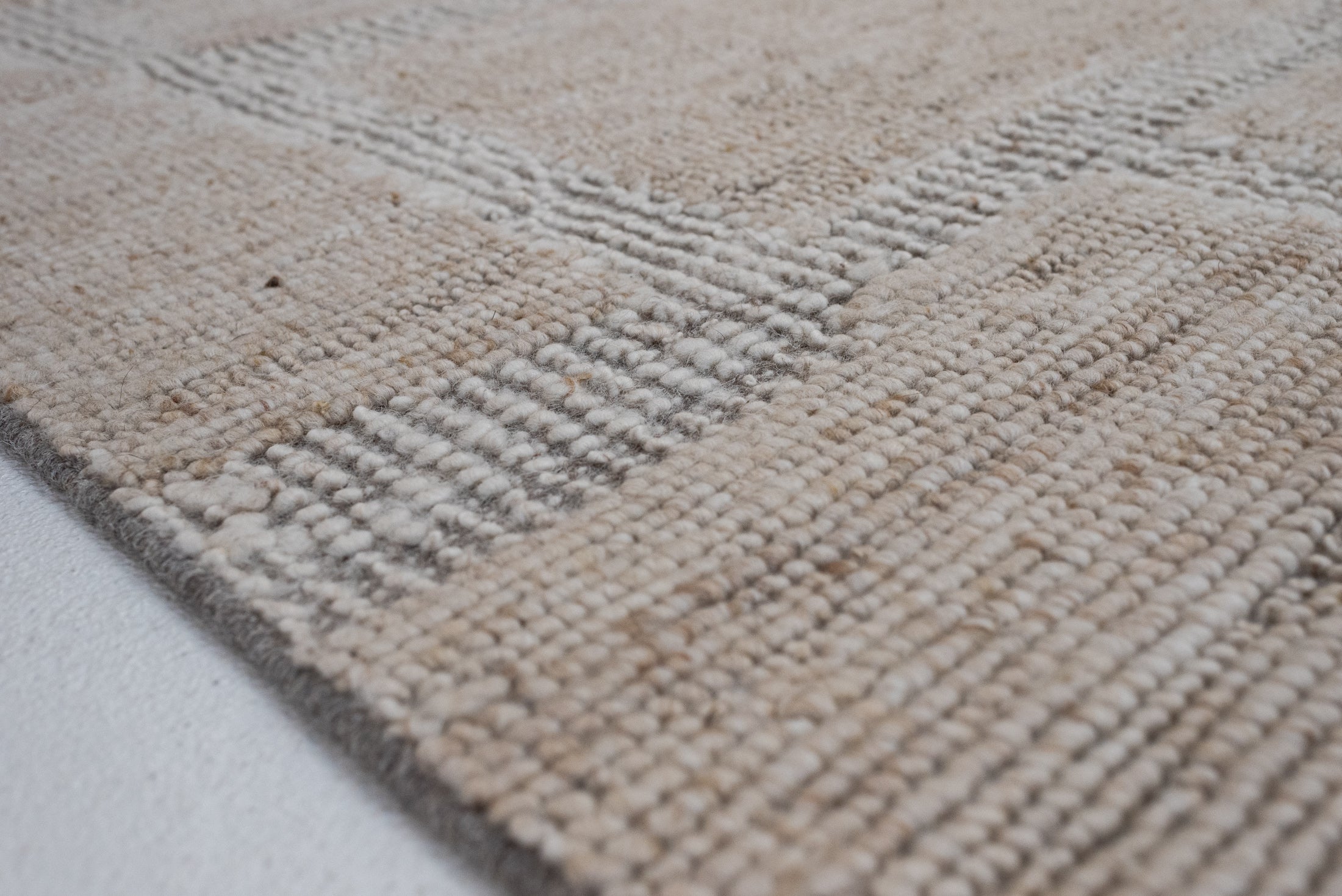 8&#39;6 x 11&#39;4 | Extra Large Chunky Wool Rug  | L-3144