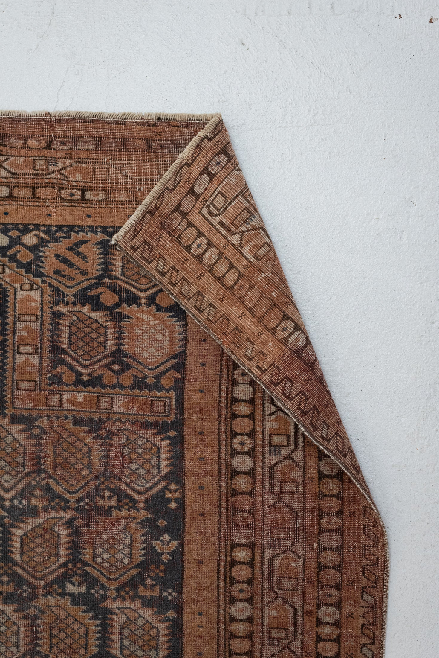 4&#39;1 x 5&#39;7 | Small Antique Hamadan Rug | W-3148