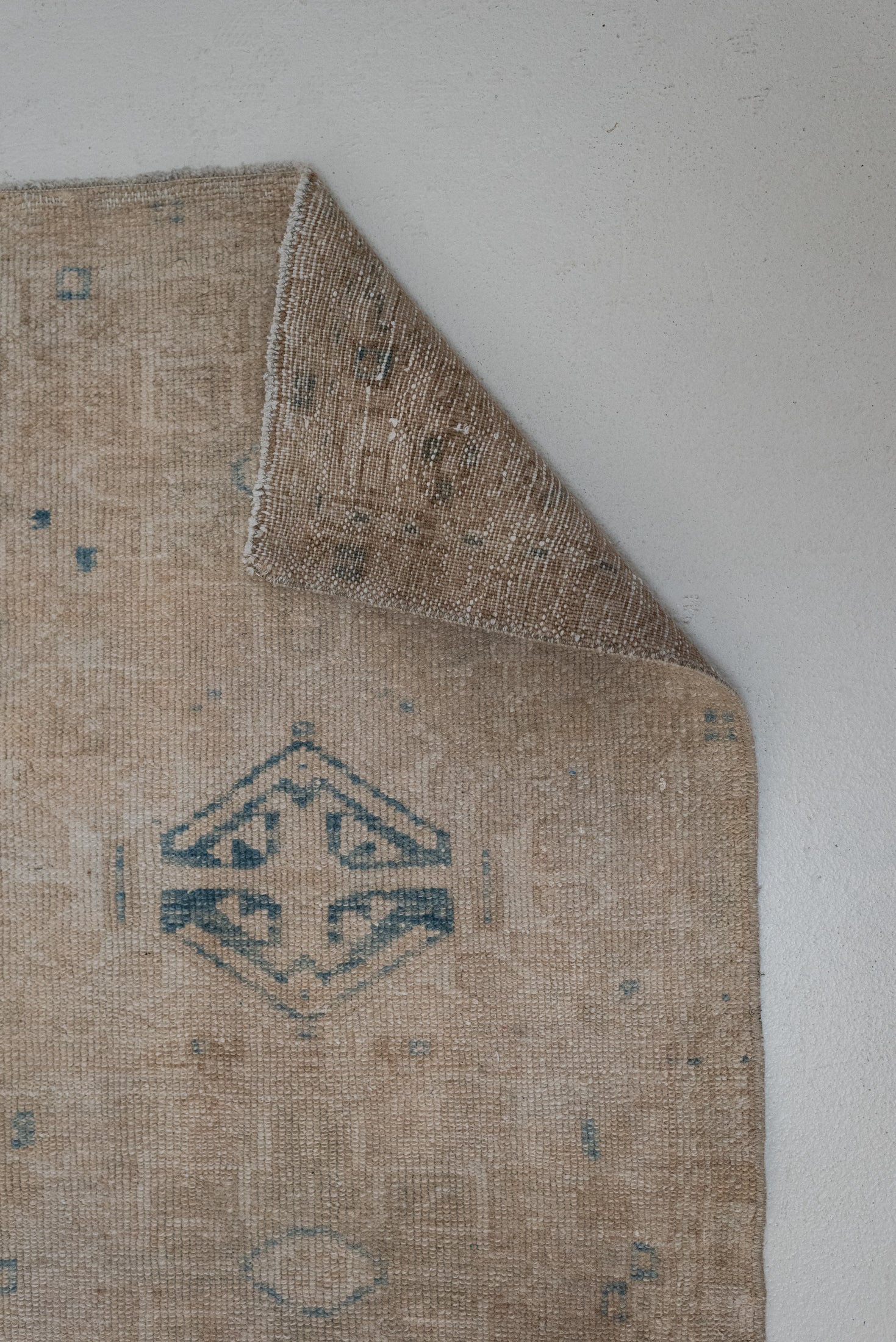 2&#39;1 x 10&#39;2 | Skinny Vintage Runner | R-3158